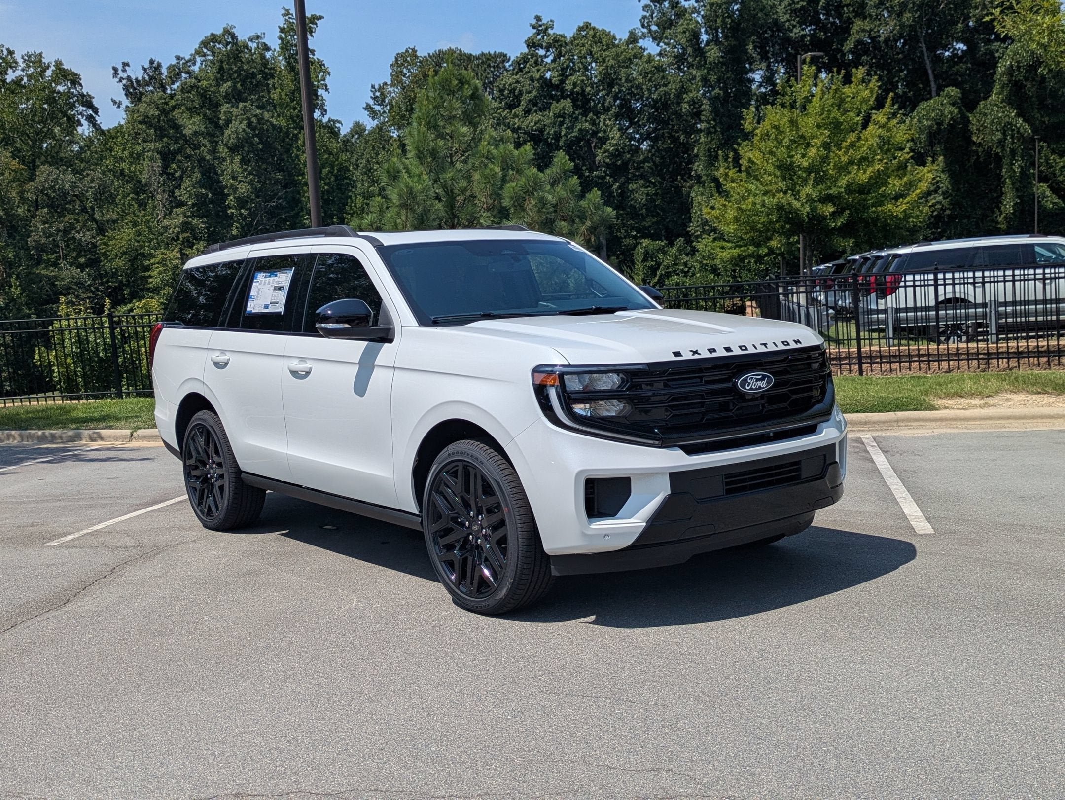 2027 Ford Expedition Platinum