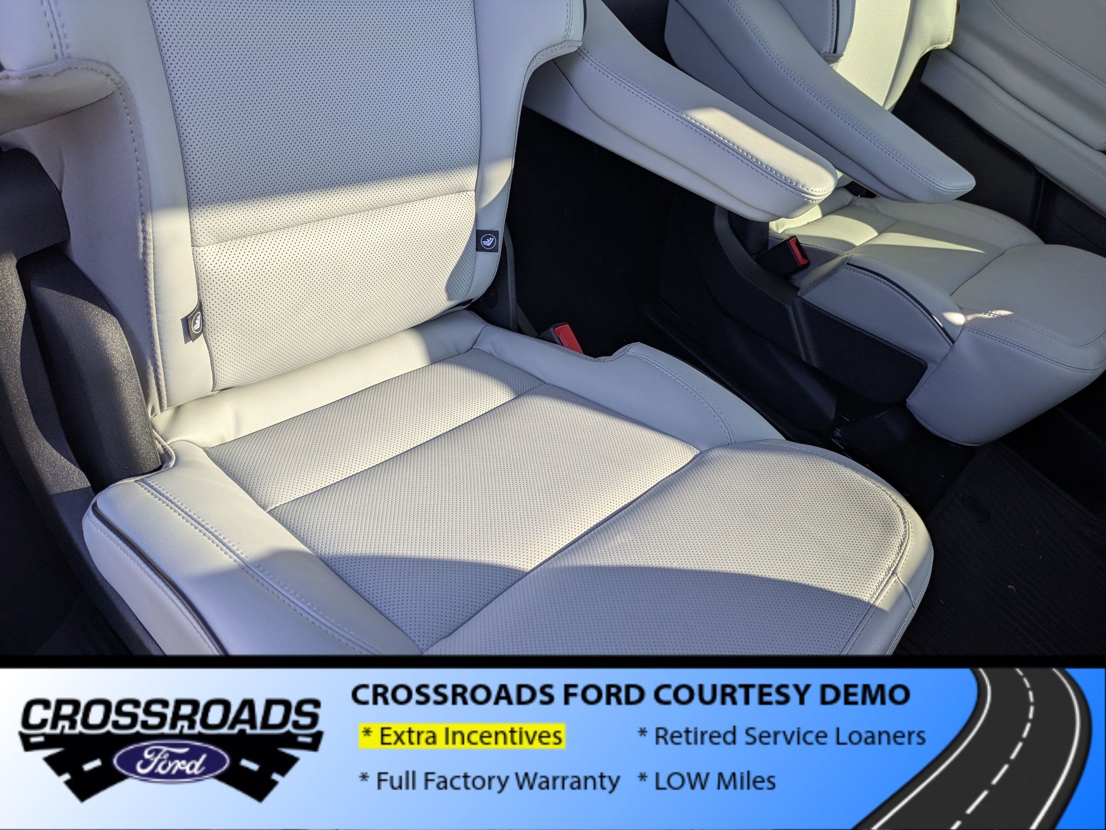 2025 Ford Expedition Platinum - Crossroads Courtesy Demo