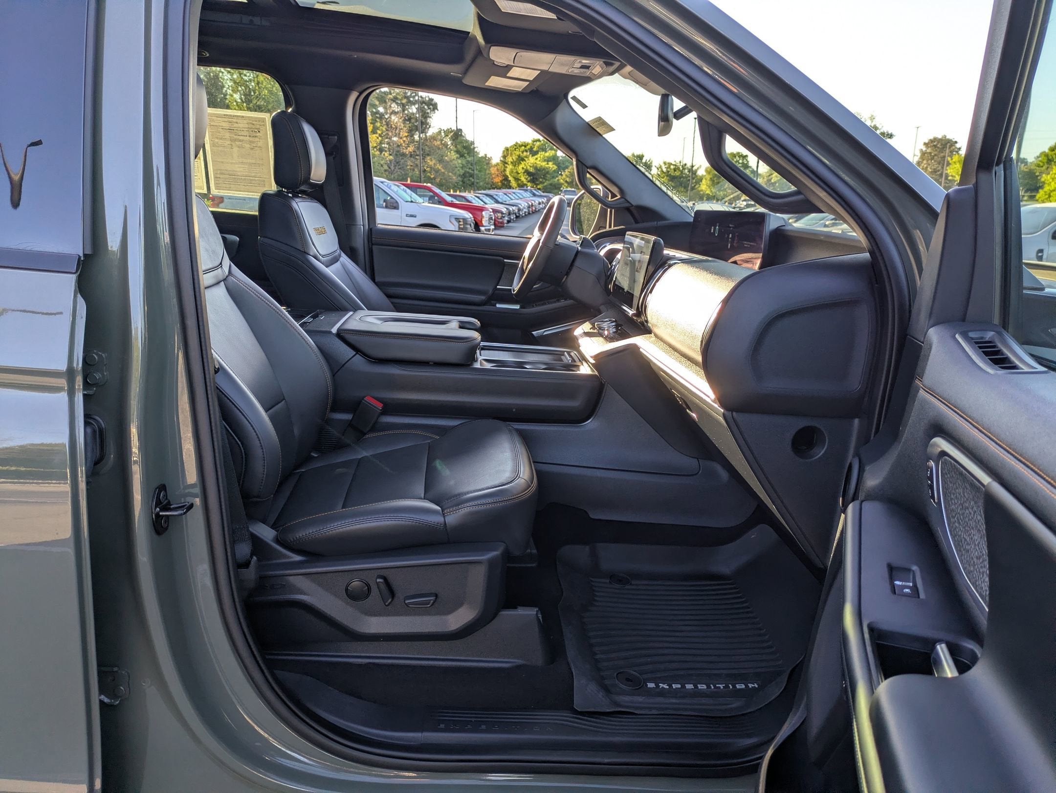 2025 Ford Expedition Tremor