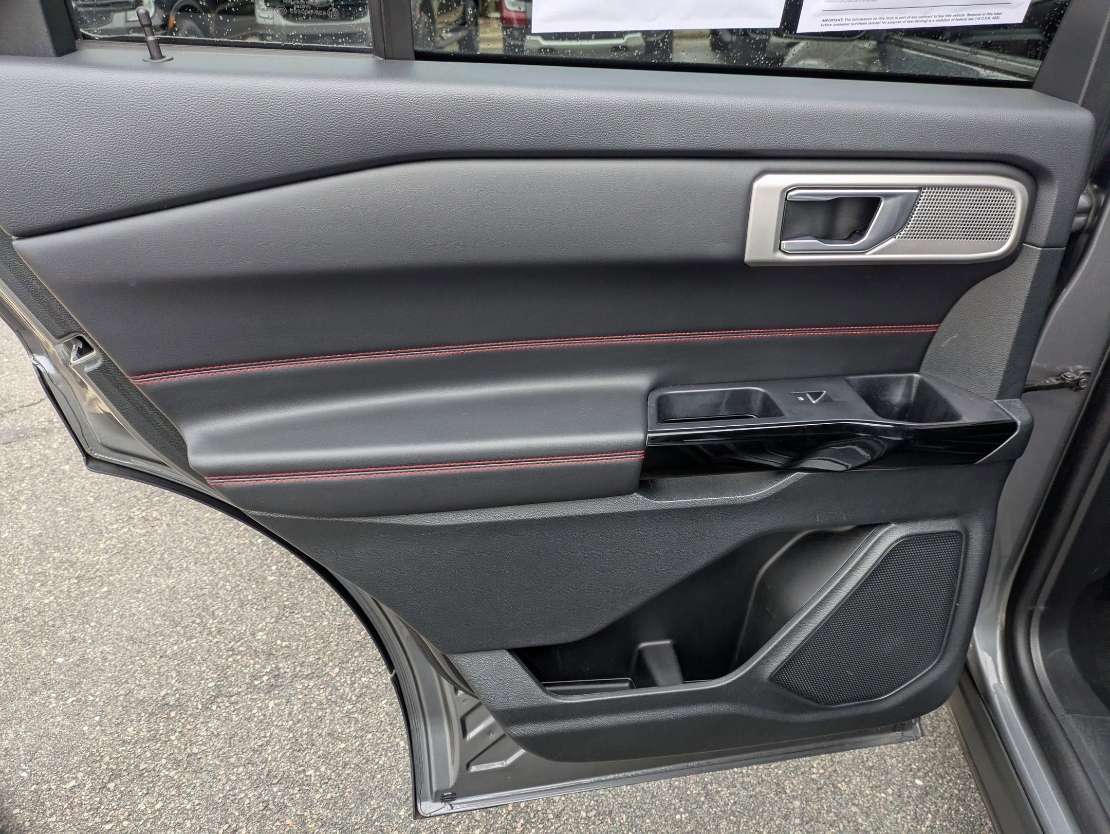 2024 Ford Explorer ST-Line