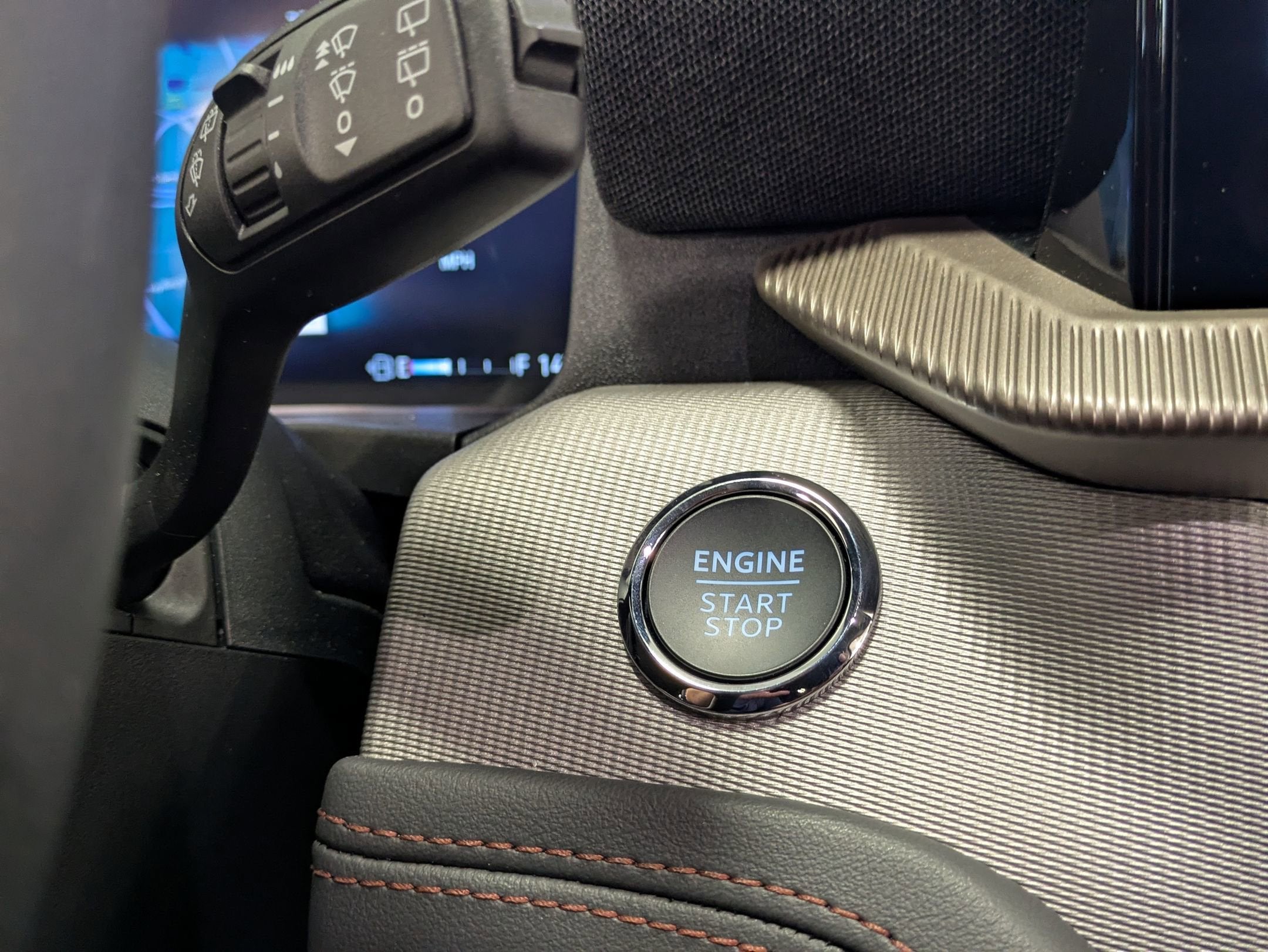 2026 Ford Explorer Active w/100A Pkg - Crossroads Courtesy Demo