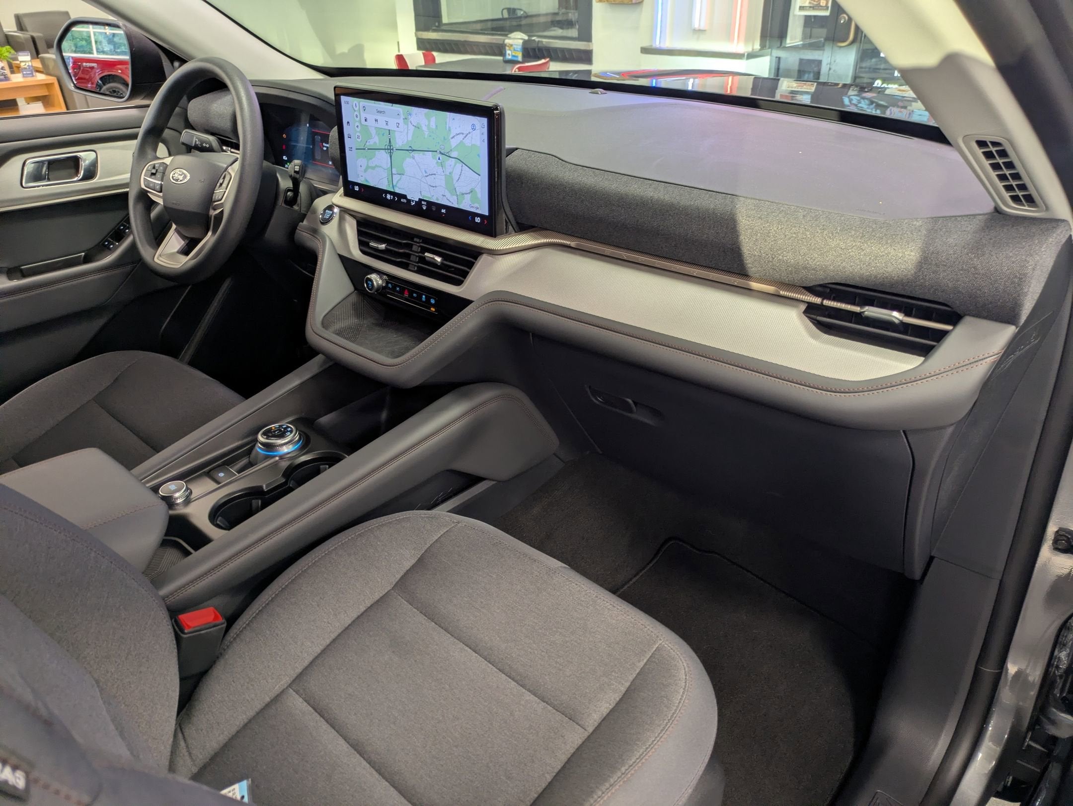 2026 Ford Explorer Active w/100A Pkg - Crossroads Courtesy Demo