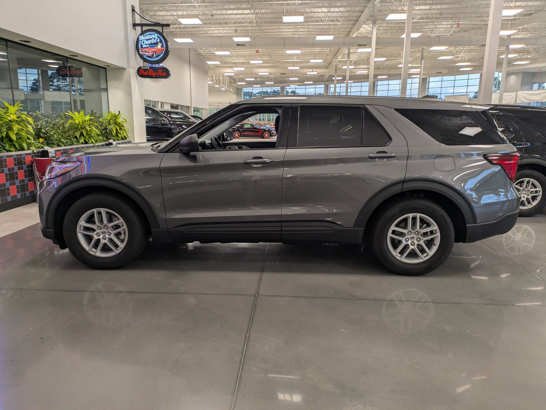 2026 Ford Explorer Active w/100A Pkg - Crossroads Courtesy Demo