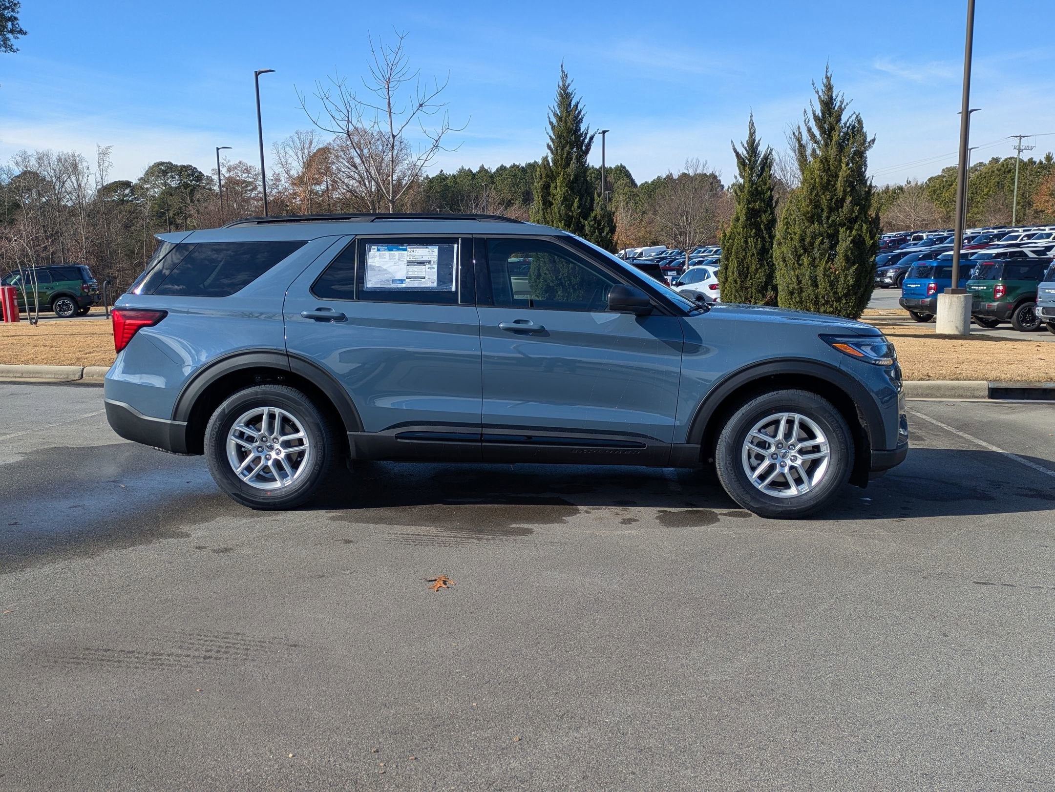 2026 Ford Explorer Active w/200A Pkg