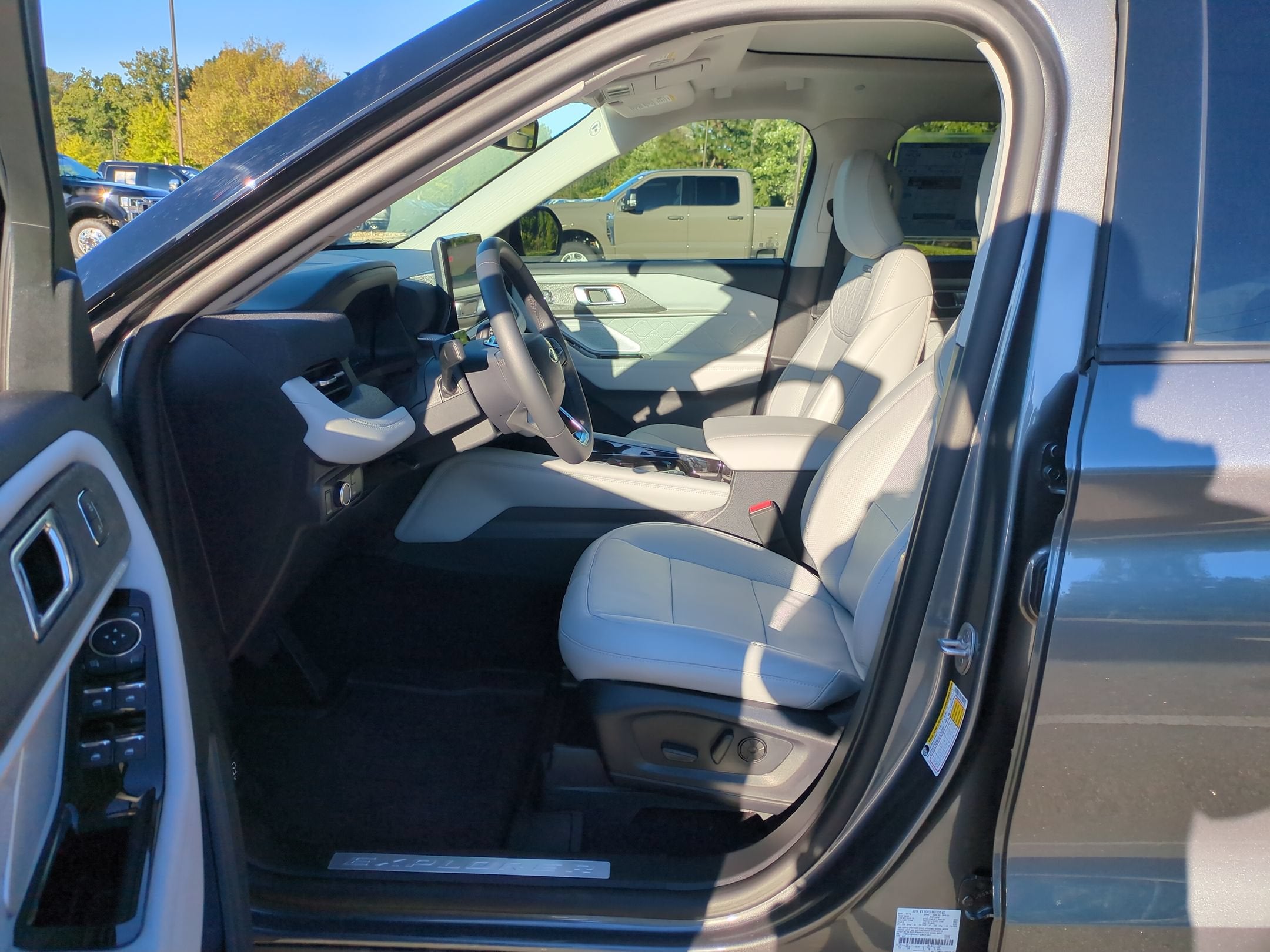 2026 Ford Explorer Platinum - Crossroads Courtesy Demo