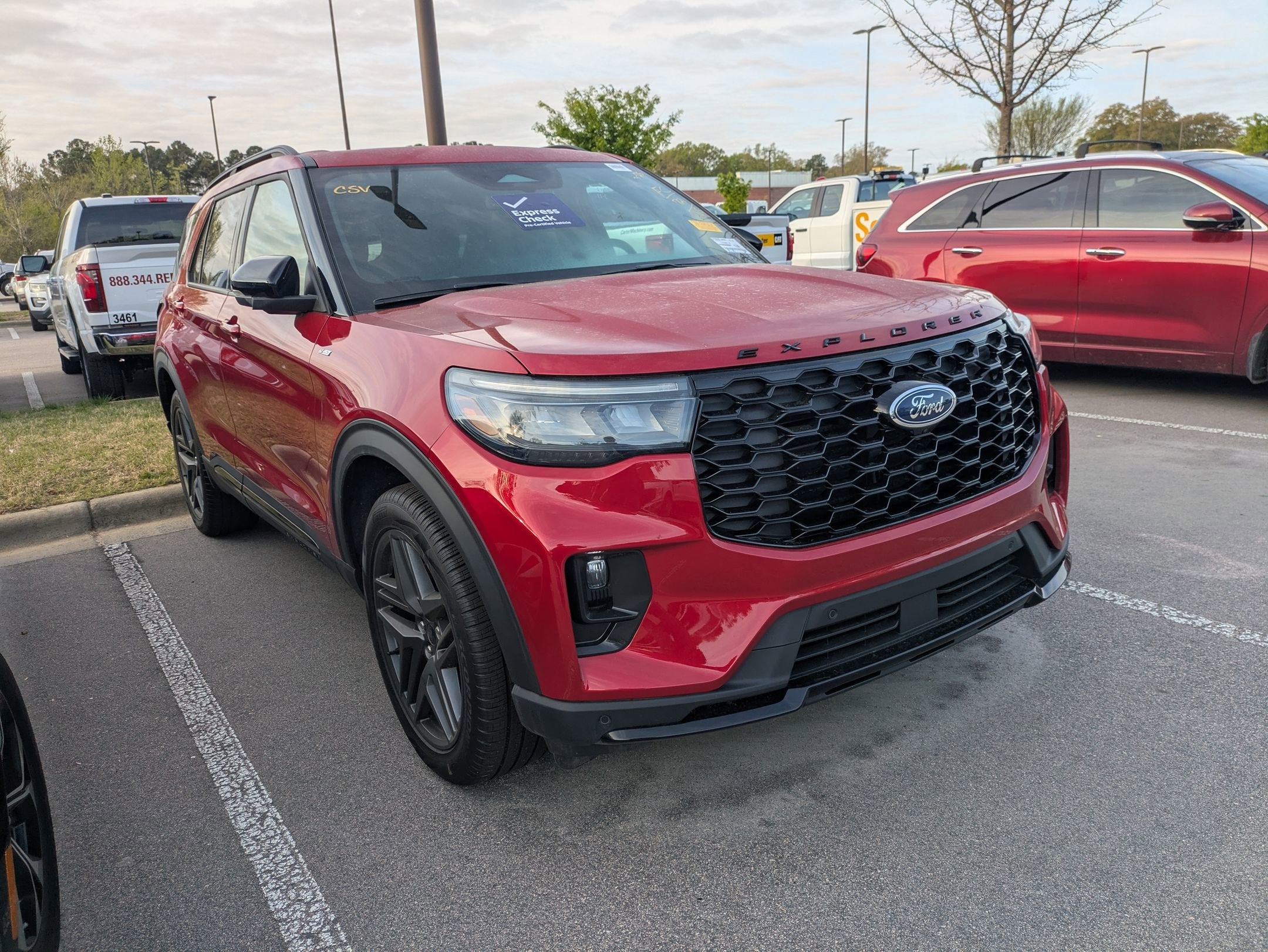 2025 Ford Explorer ST-Line