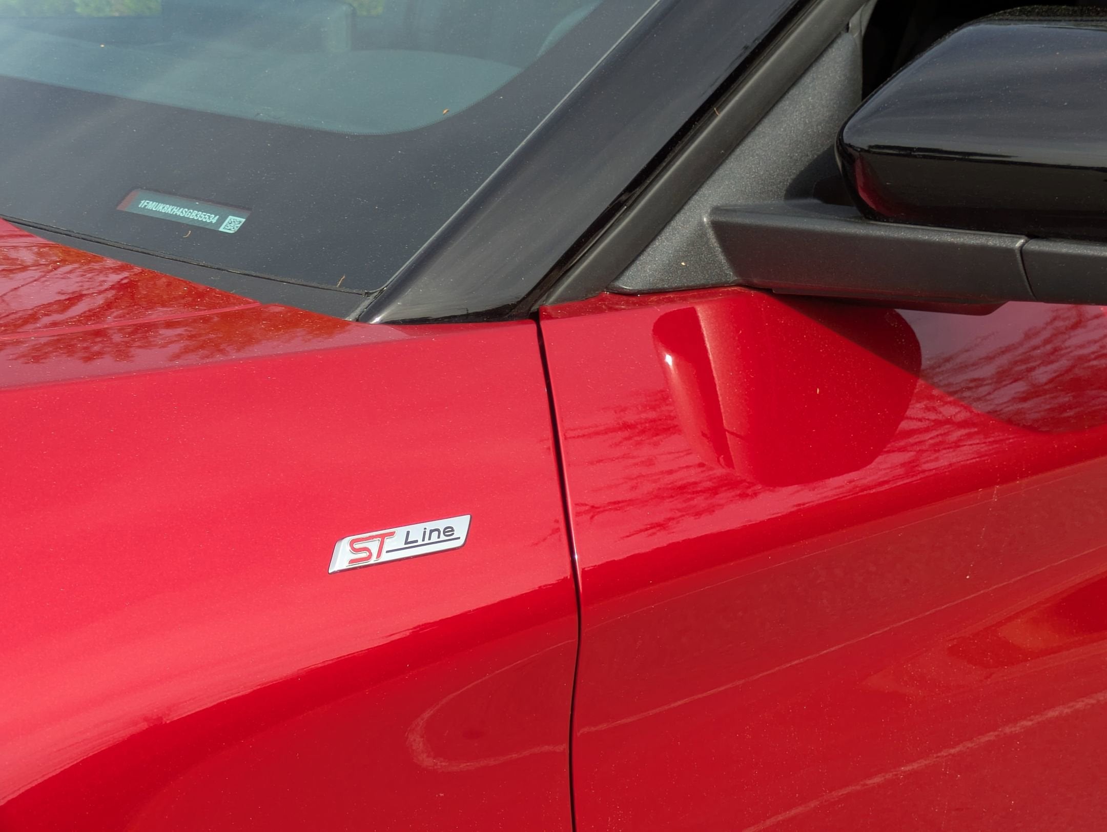 2025 Ford Explorer ST-Line