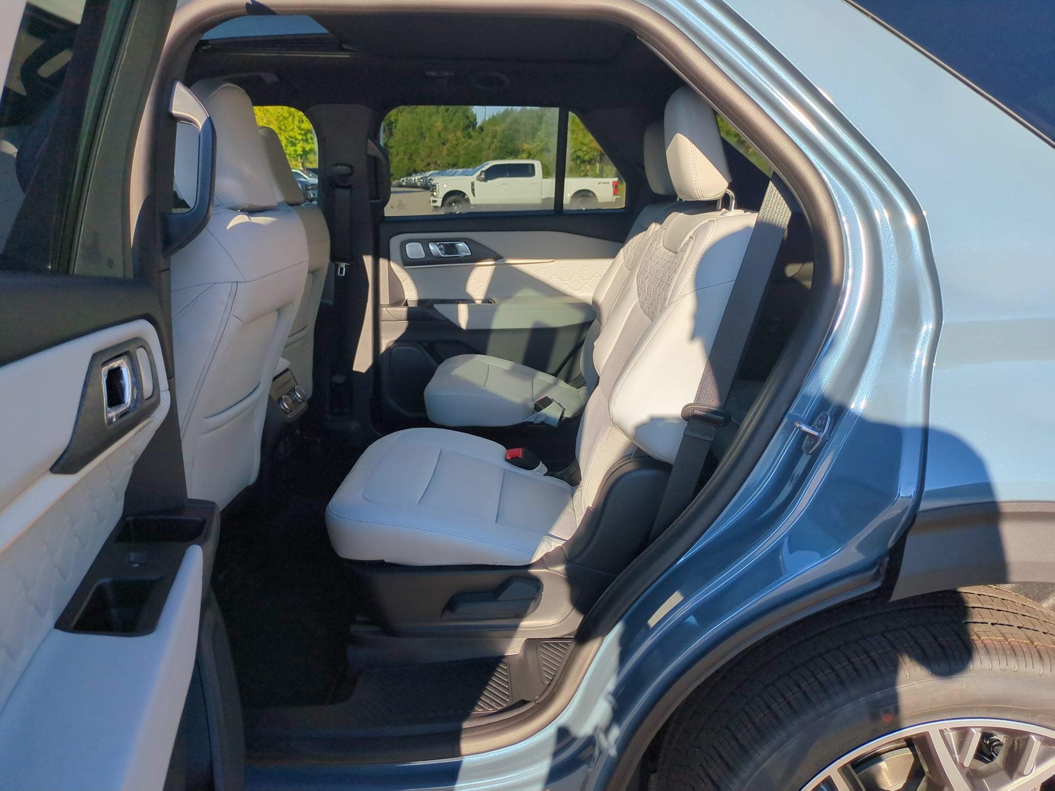 2027 Ford Explorer Platinum