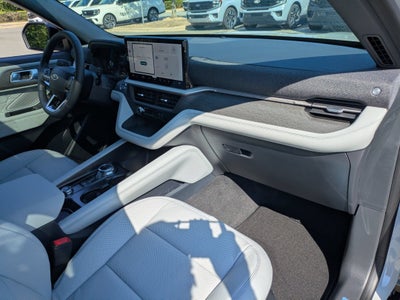 2027 Ford Explorer Platinum