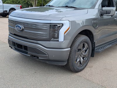 2023 Ford F-150 Lightning LARIAT