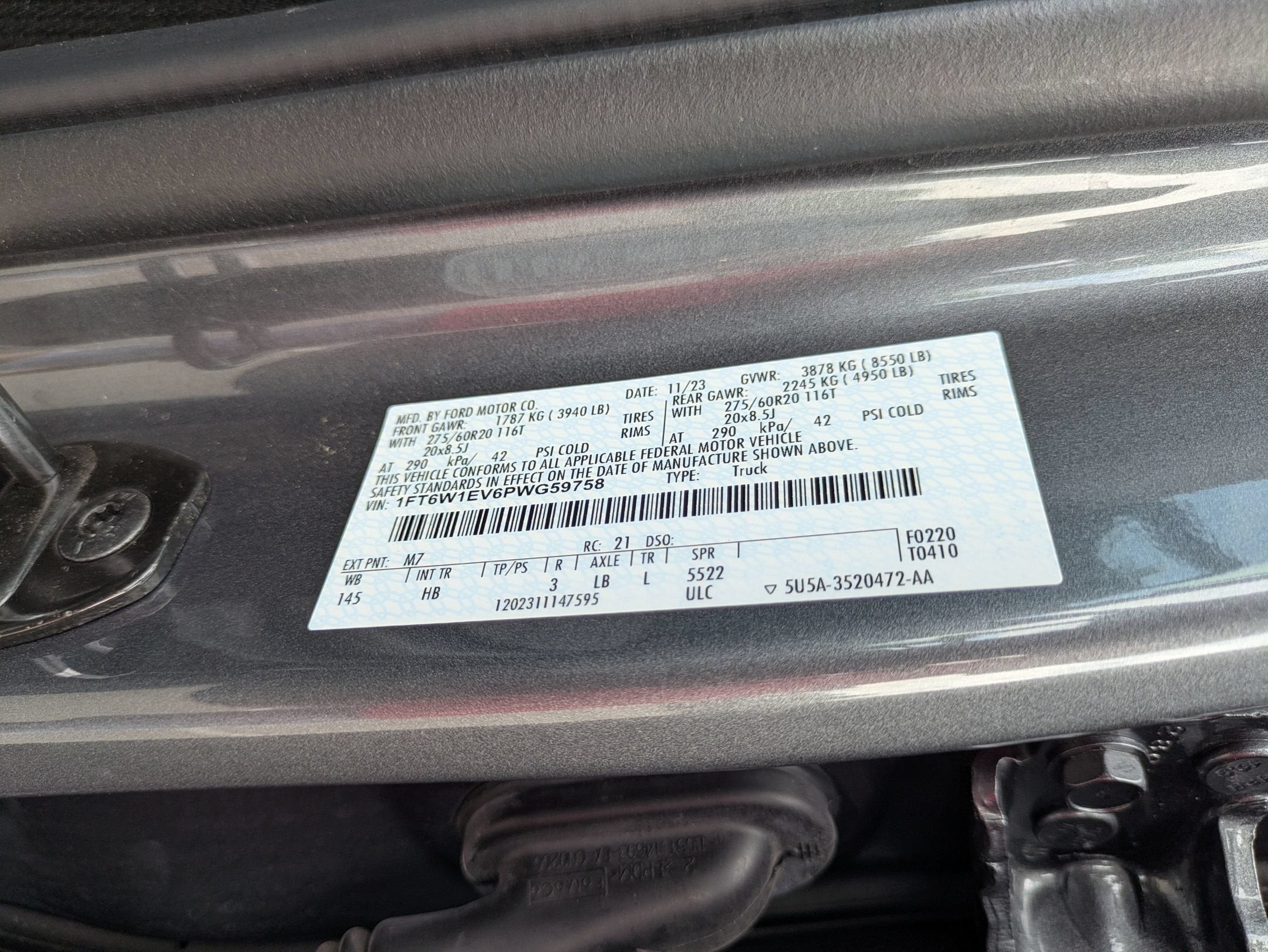 2023 Ford F-150 Lightning LARIAT