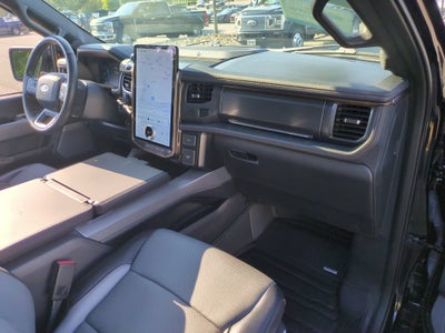 2023 Ford F-150 Lightning LARIAT