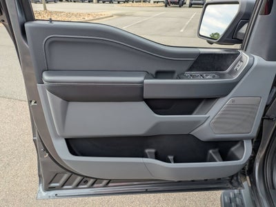 2024 Ford F-150 Lightning Flash