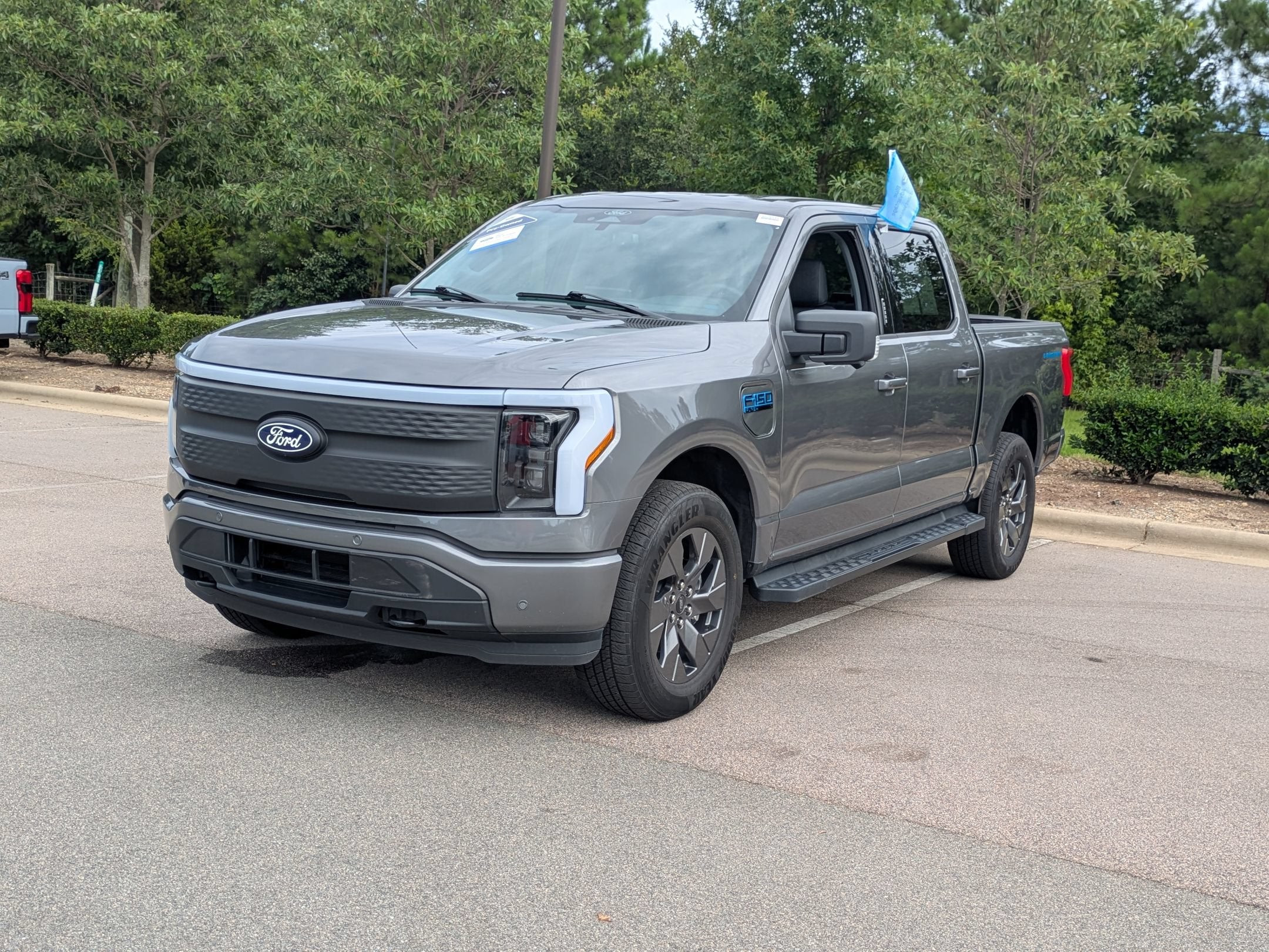 2024 Ford F-150 Lightning Flash