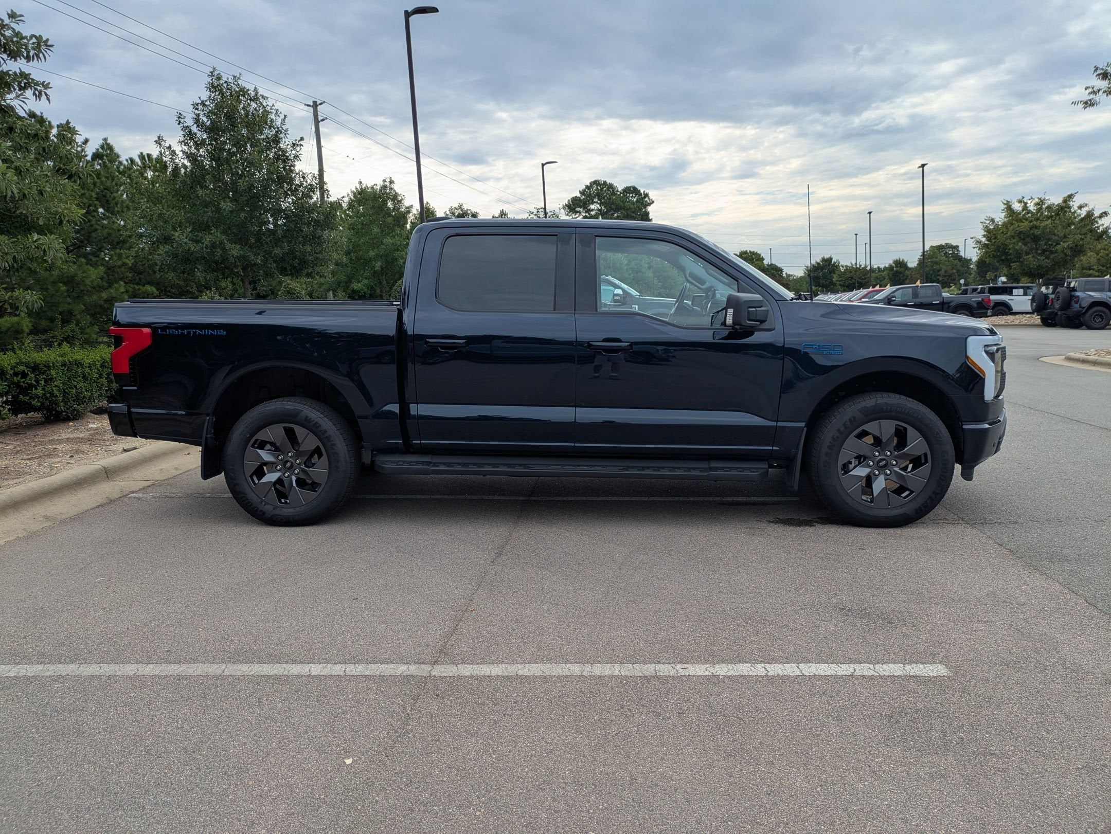 2025 Ford F-150 Lightning Flash