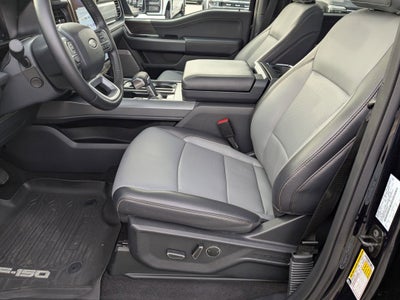 2025 Ford F-150 Lightning LARIAT