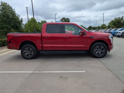 2025 Ford F-150 Lightning LARIAT
