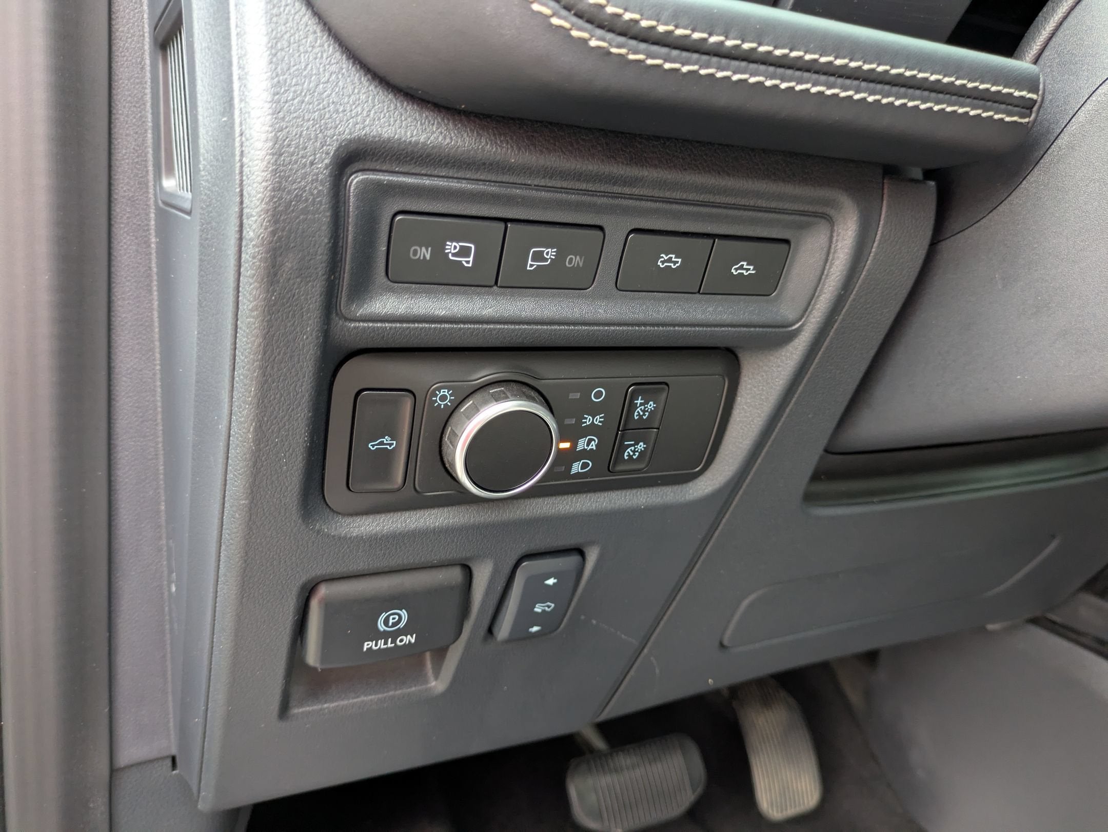 2024 Ford F-150 Lightning Platinum