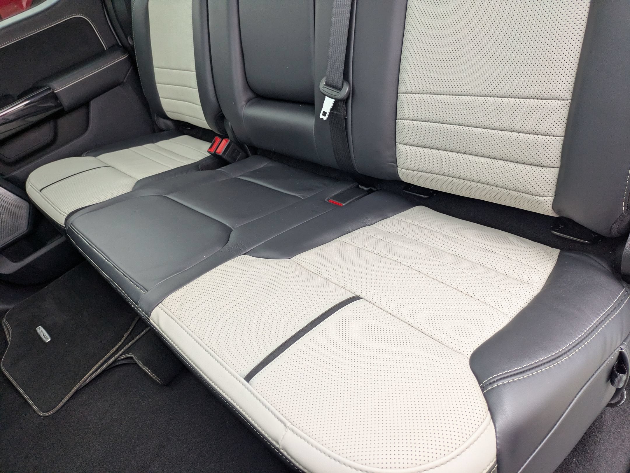 2024 Ford F-150 Lightning Platinum