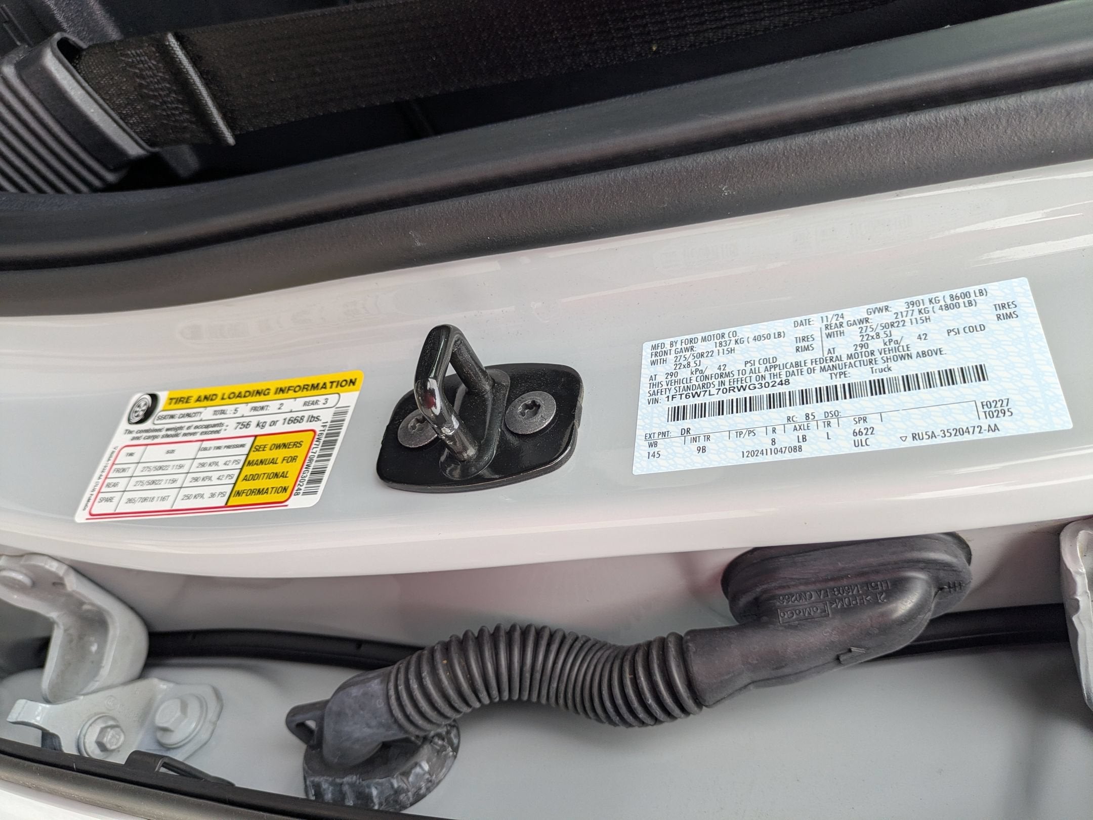 2024 Ford F-150 Lightning Platinum