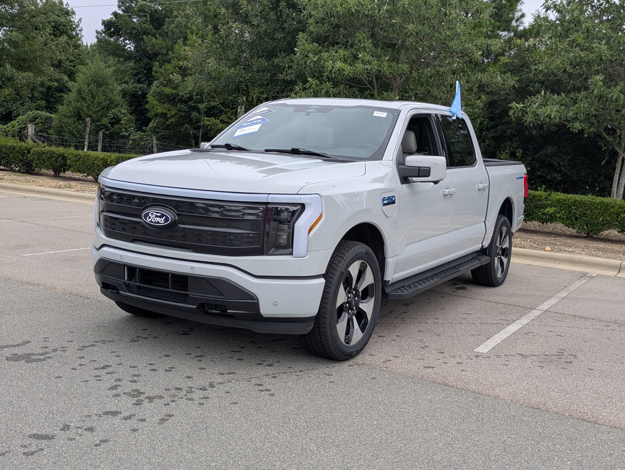 2024 Ford F-150 Lightning Platinum
