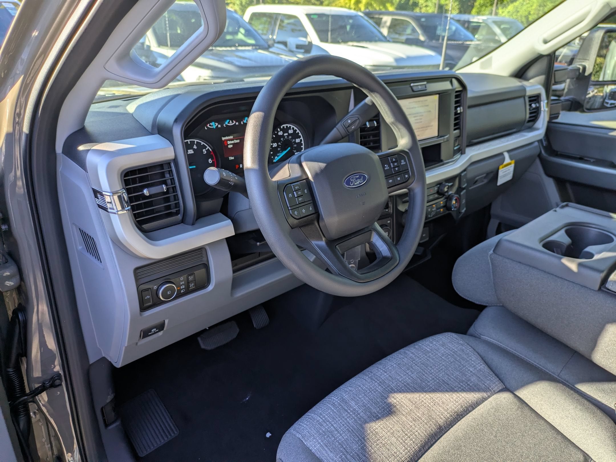 2027 Ford Super Duty F-250 SRW XLT