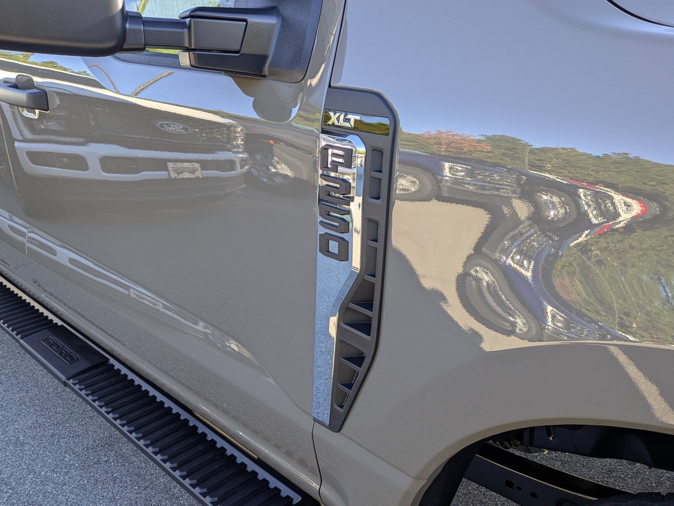 2027 Ford Super Duty F-250 SRW XLT