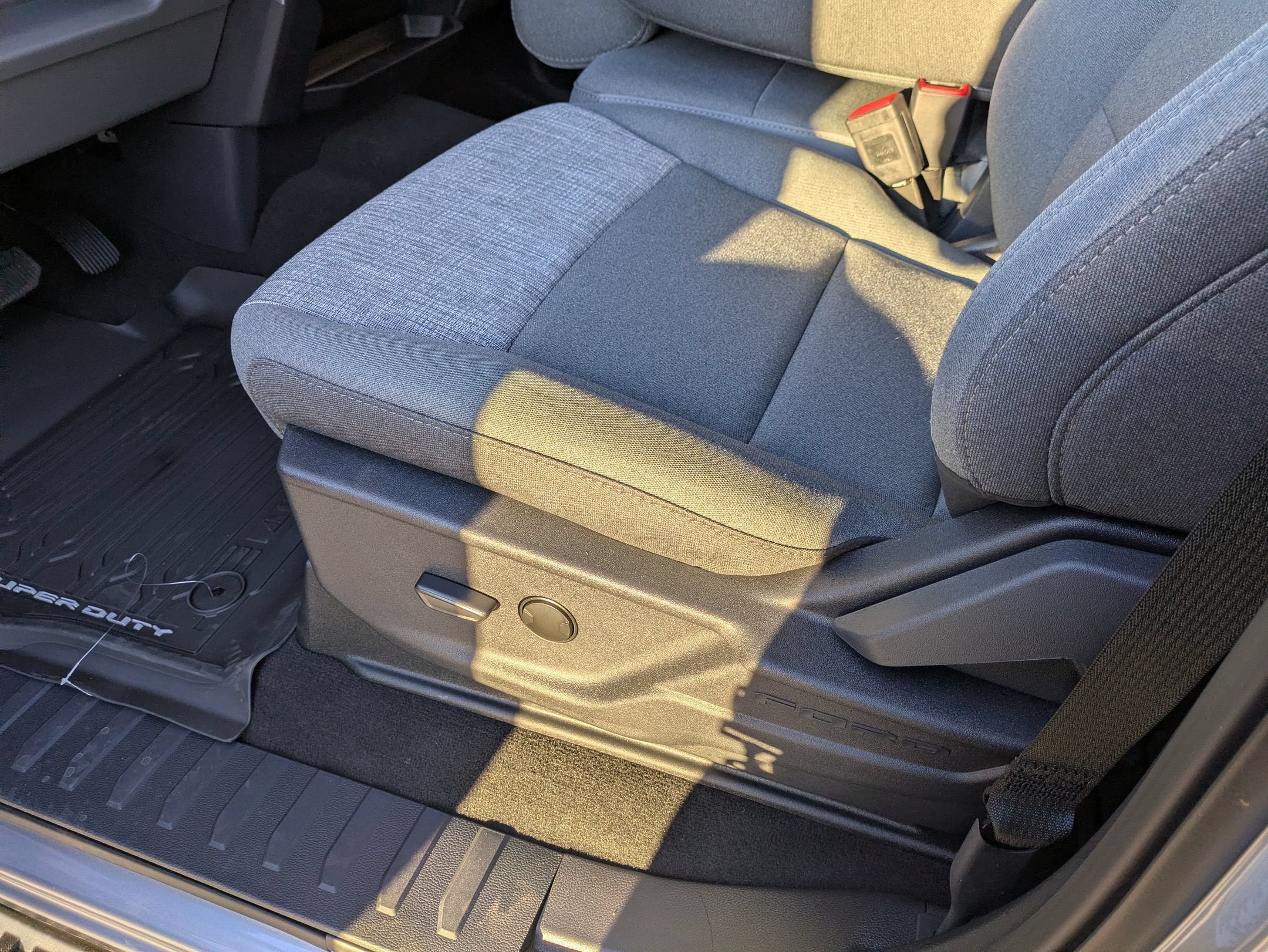 2027 Ford Super Duty F-250 SRW XLT