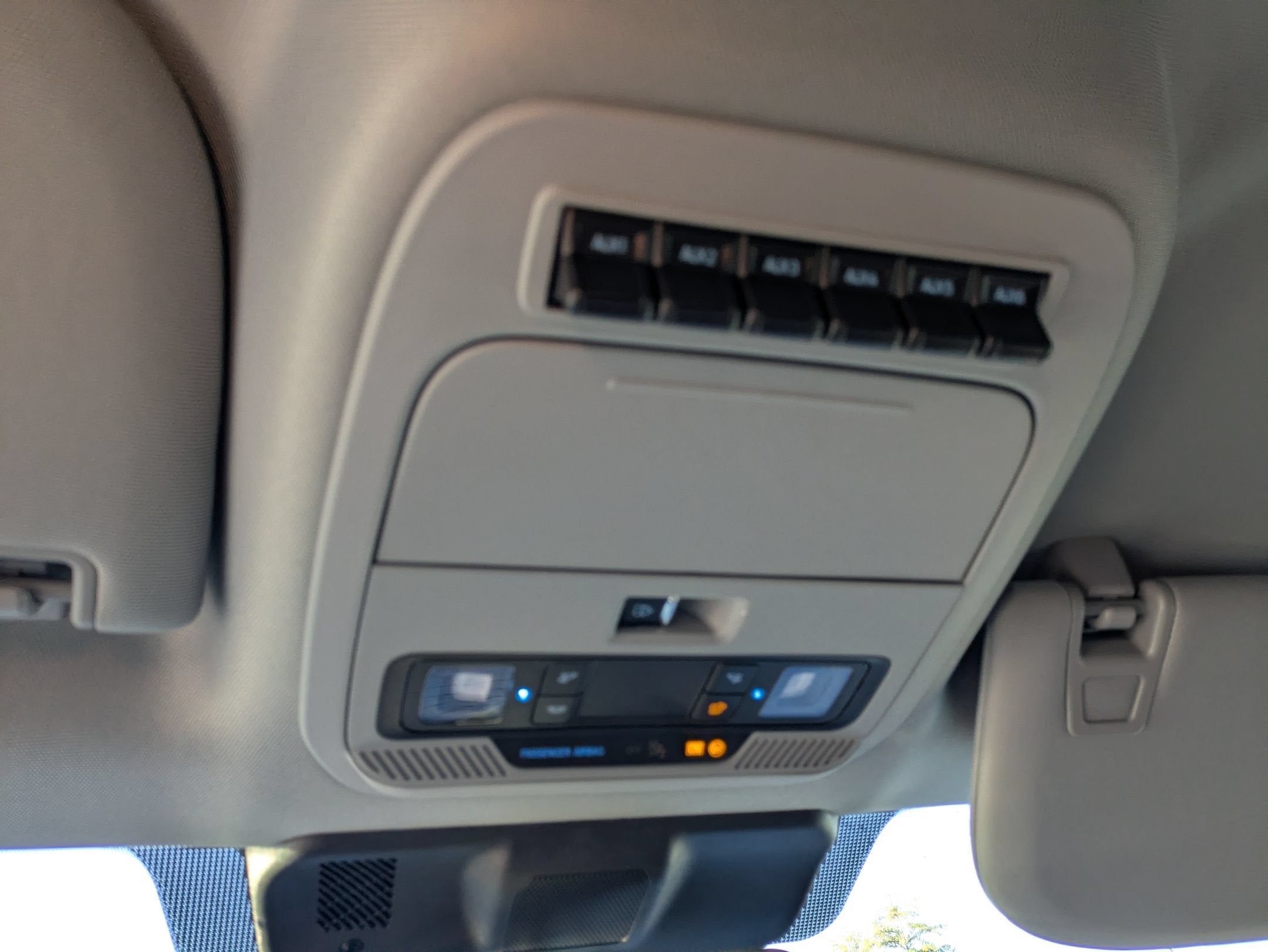 2027 Ford Super Duty F-250 SRW XLT