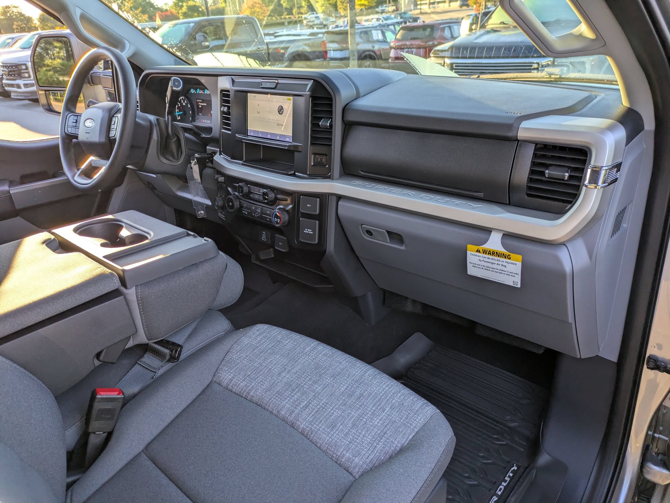 2027 Ford Super Duty F-250 SRW XLT