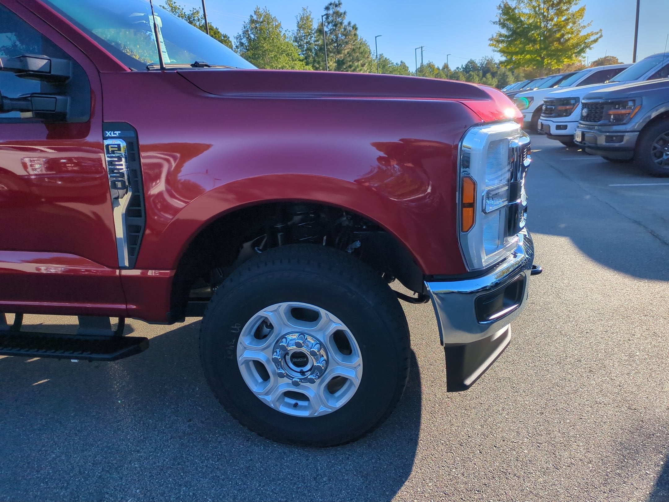 2027 Ford Super Duty F-250 SRW XLT