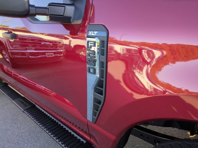 2027 Ford Super Duty F-250 SRW XLT