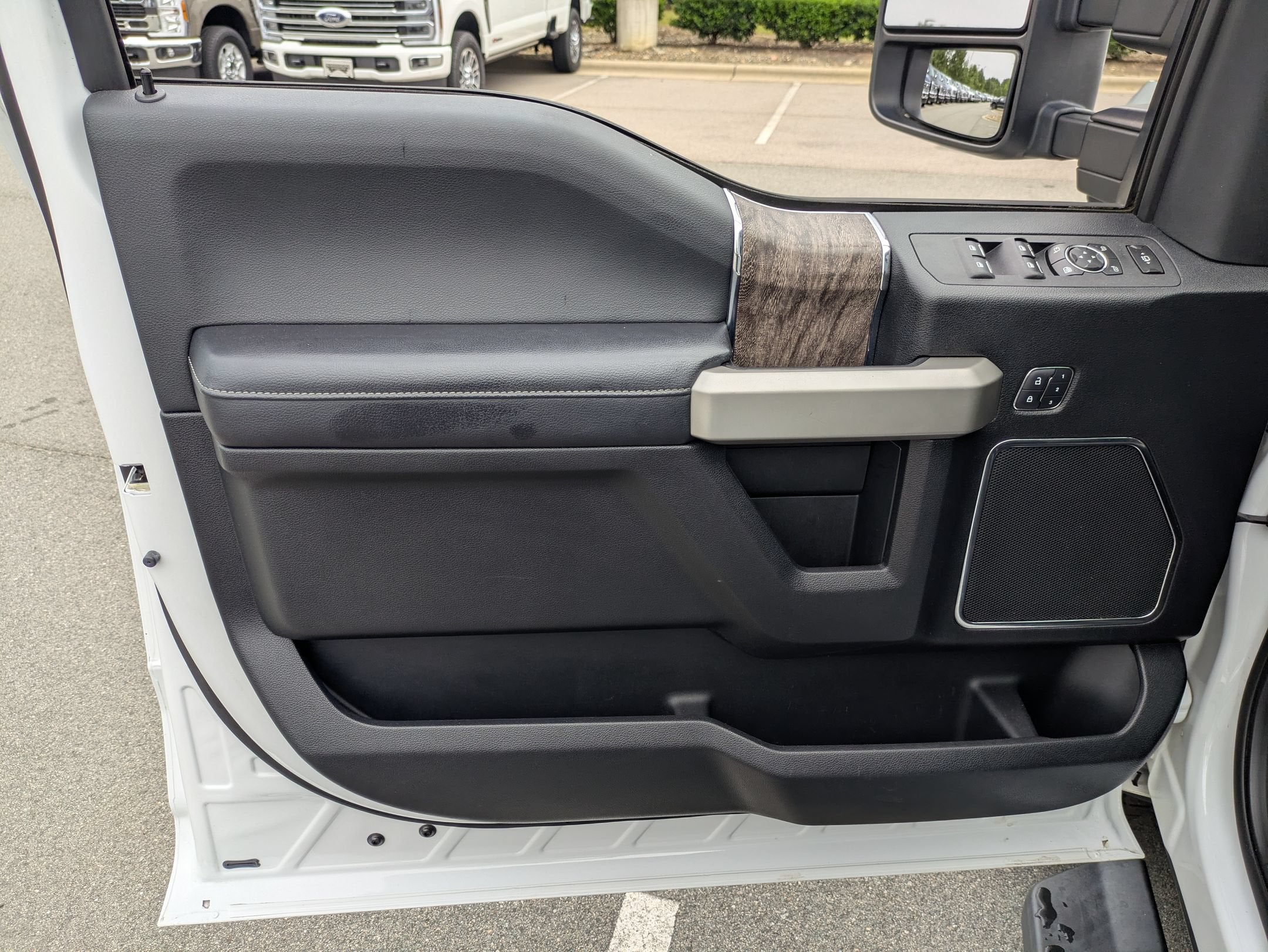 2017 Ford Super Duty F-250 SRW Lariat