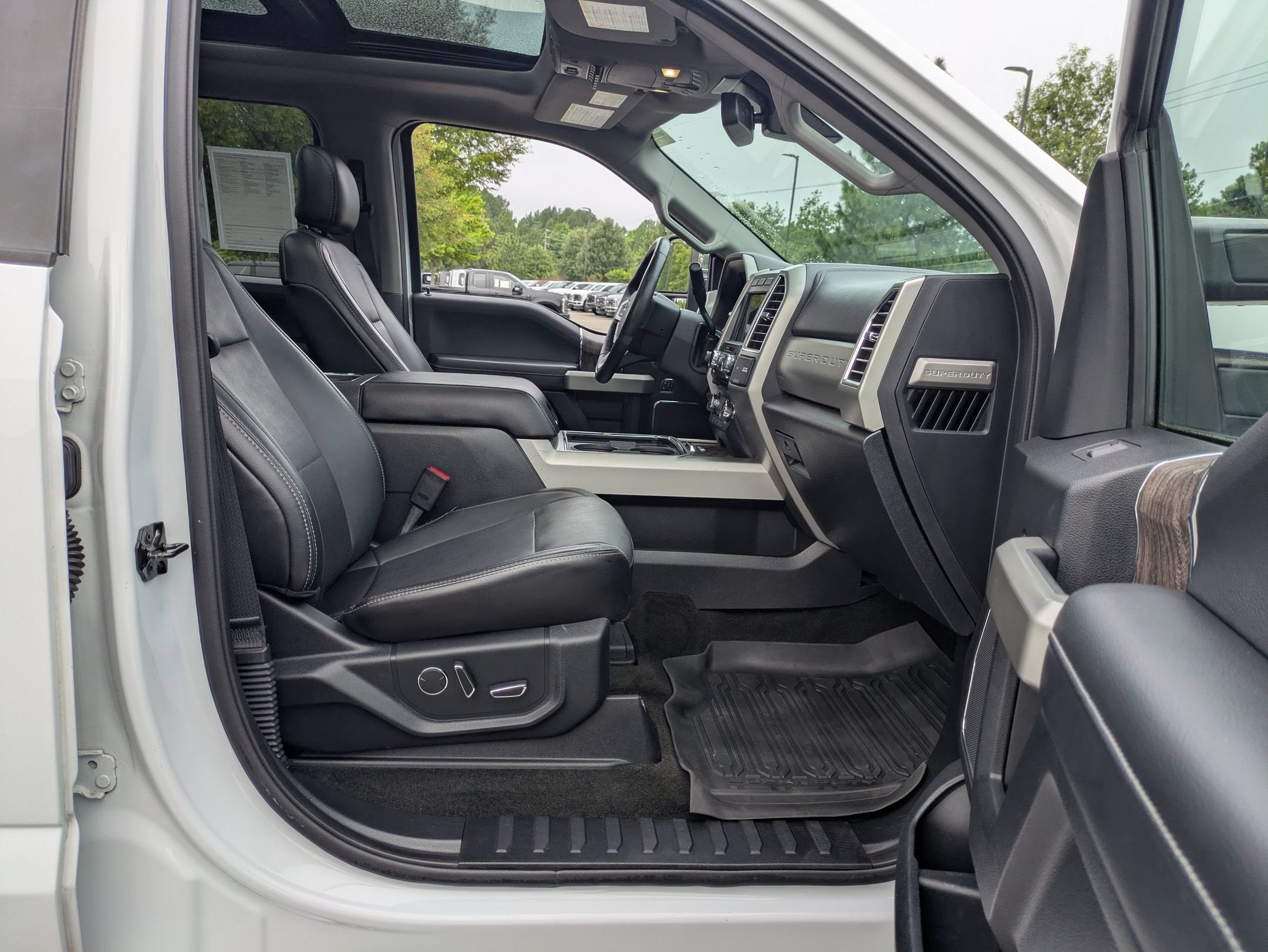 2017 Ford Super Duty F-250 SRW Lariat