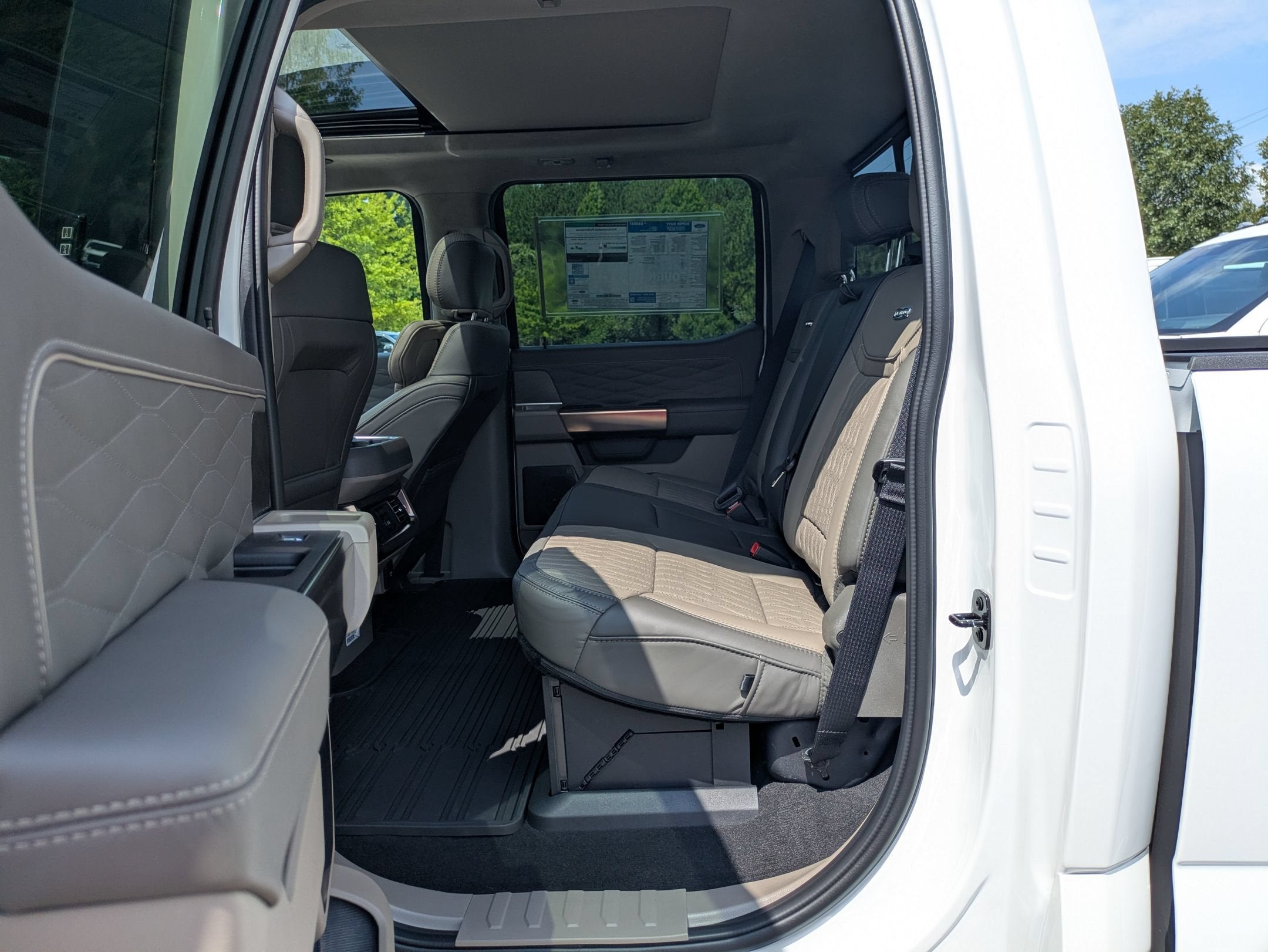 2026 Ford Super Duty F-250 SRW Platinum