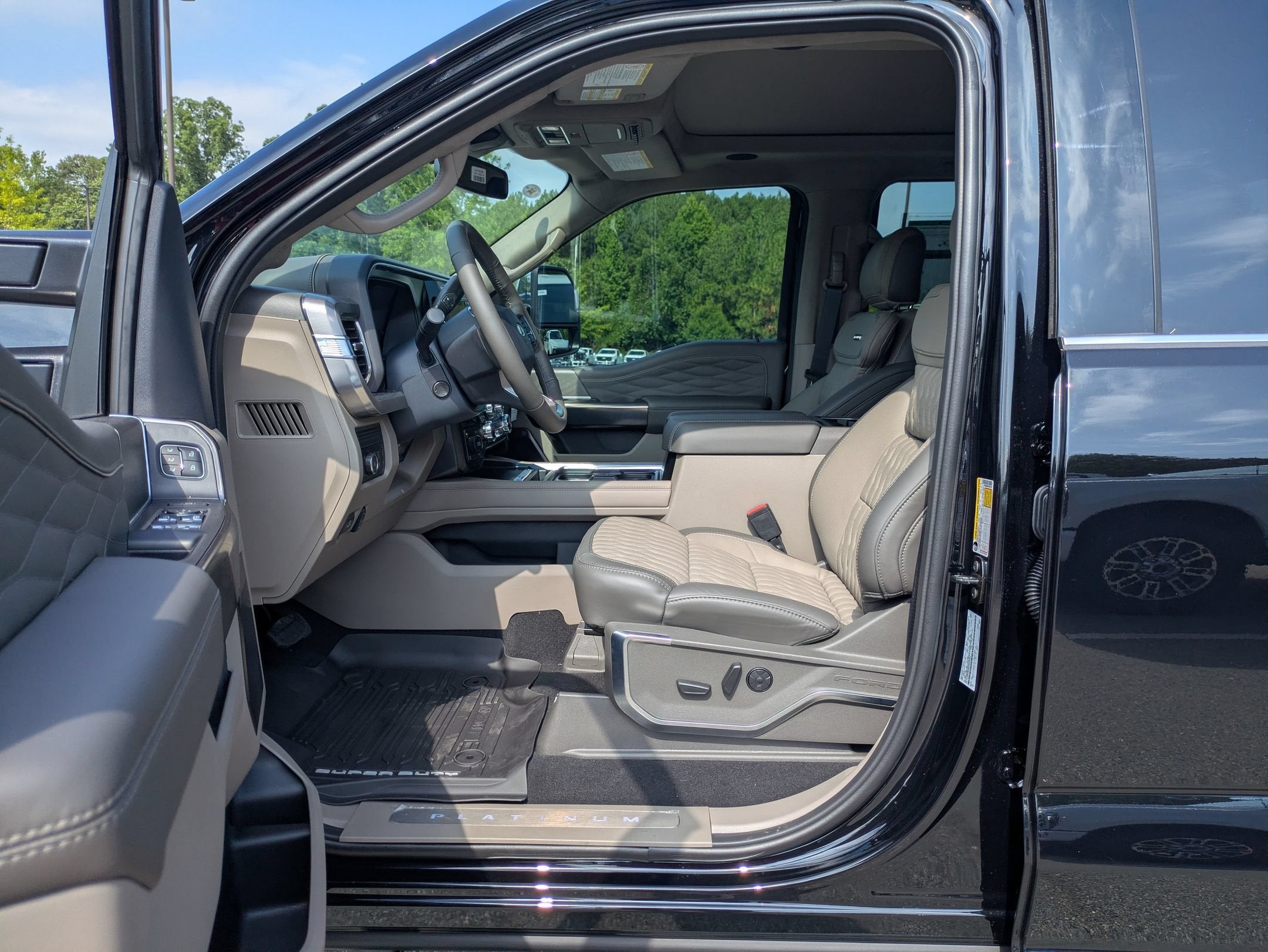 2026 Ford Super Duty F-250 SRW Platinum