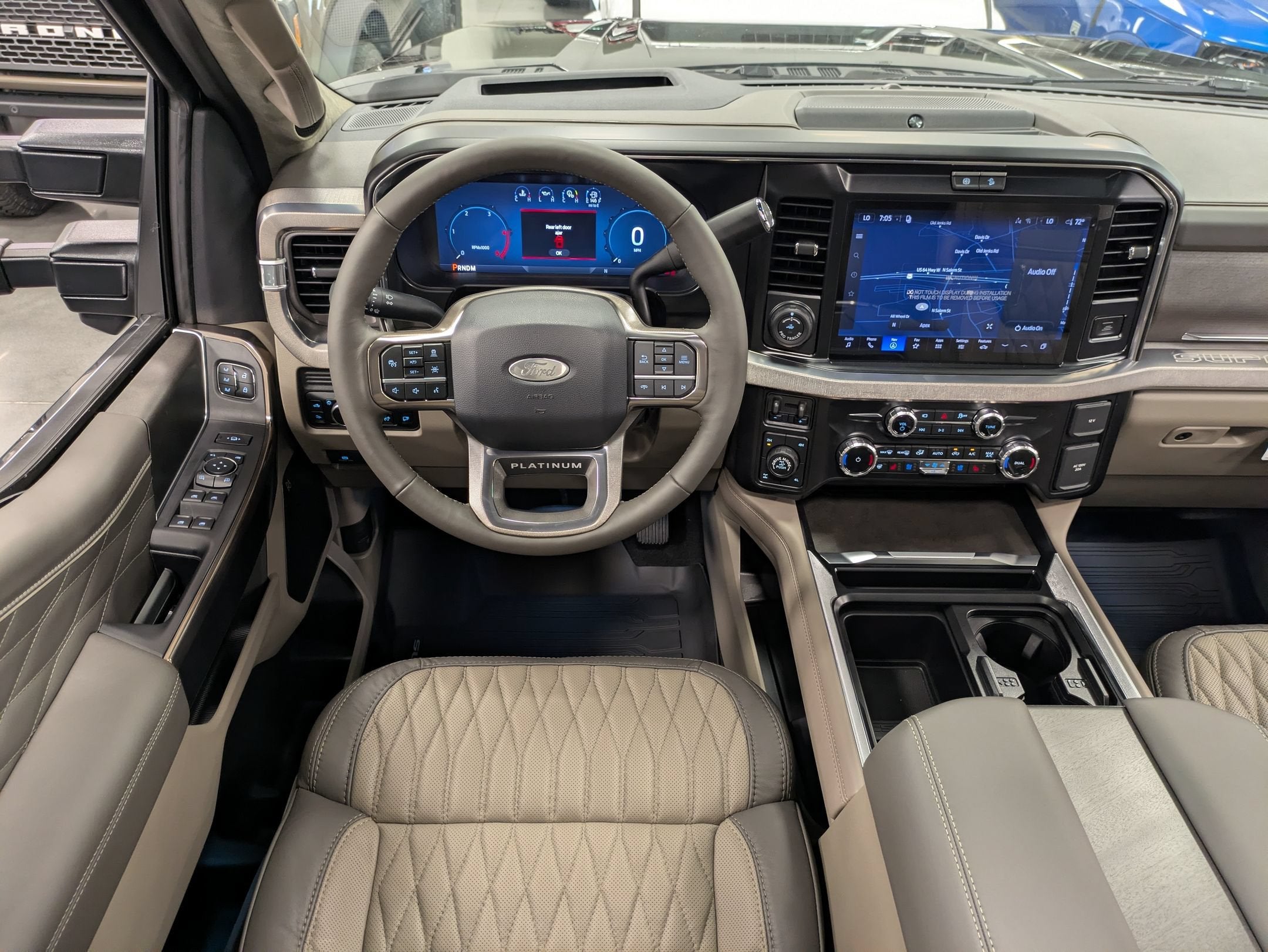 2027 Ford Super Duty F-250 SRW Platinum