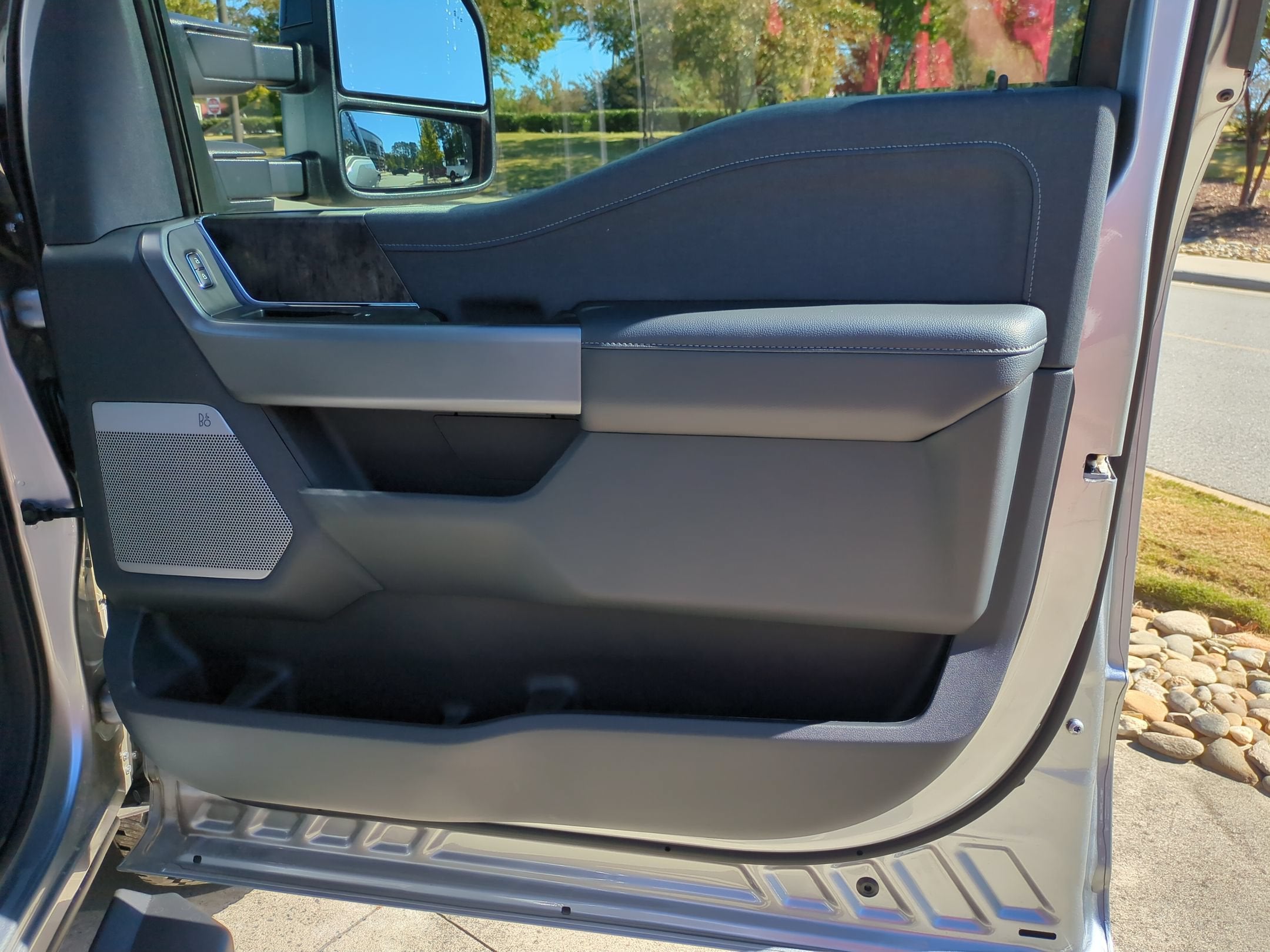 2027 Ford Super Duty F-250 SRW LARIAT