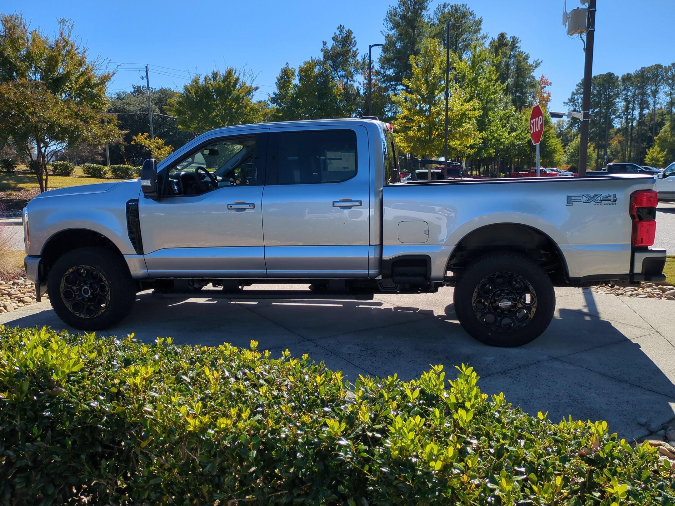2027 Ford Super Duty F-250 SRW LARIAT