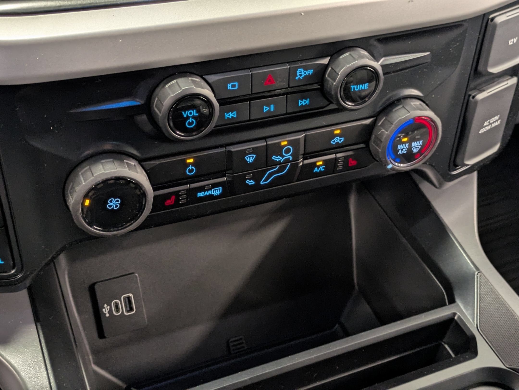 2027 Ford Super Duty F-250 SRW XLT