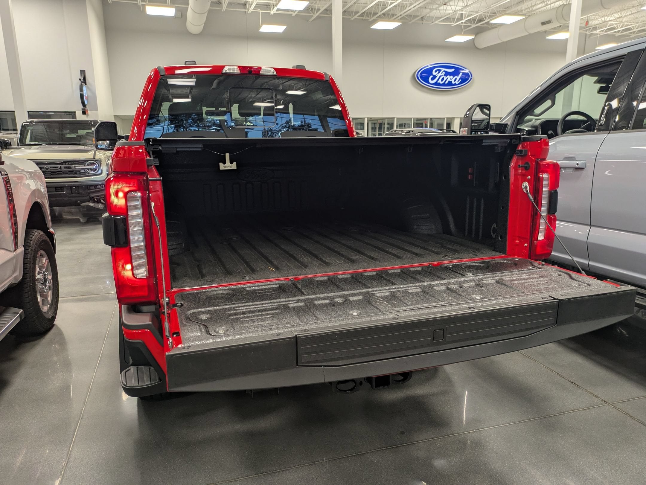 2027 Ford Super Duty F-250 SRW XLT