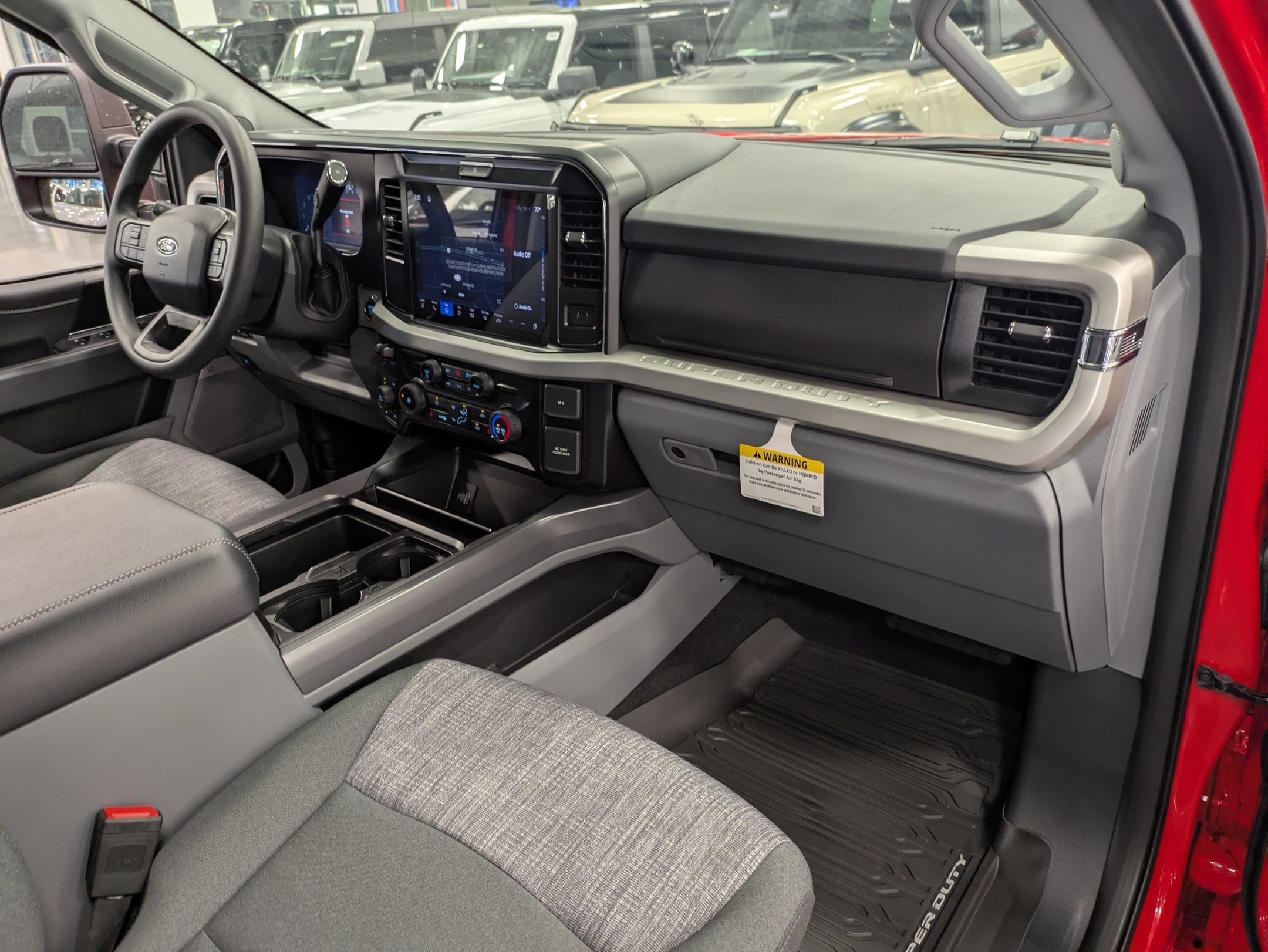 2027 Ford Super Duty F-250 SRW XLT