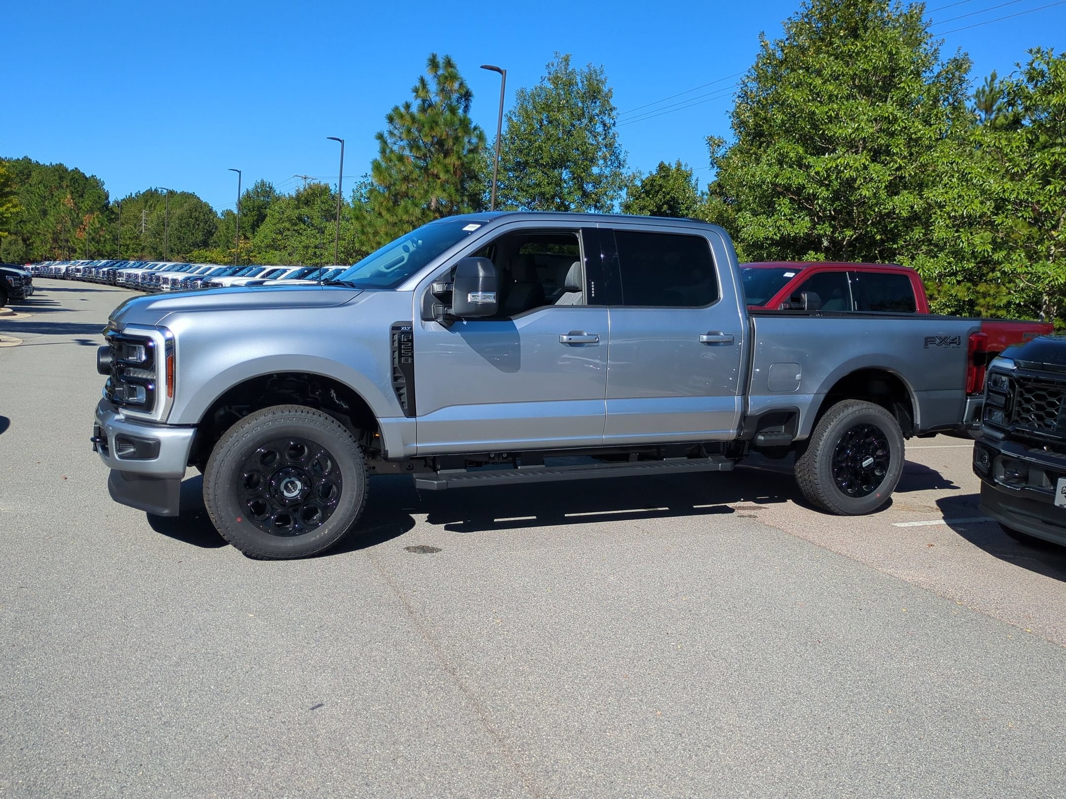 2027 Ford Super Duty F-250 SRW XLT