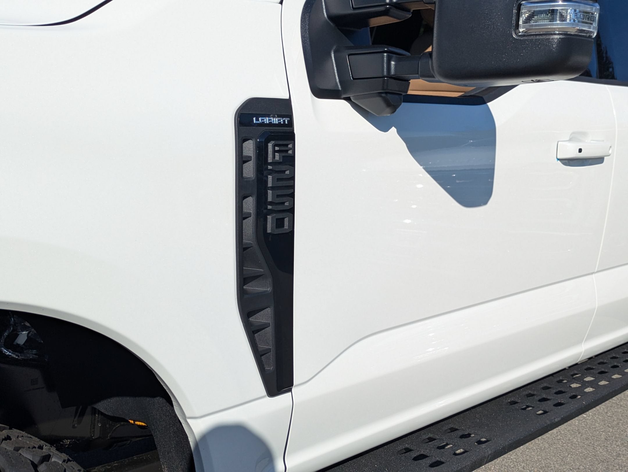 2027 Ford Super Duty F-250 SRW LARIAT