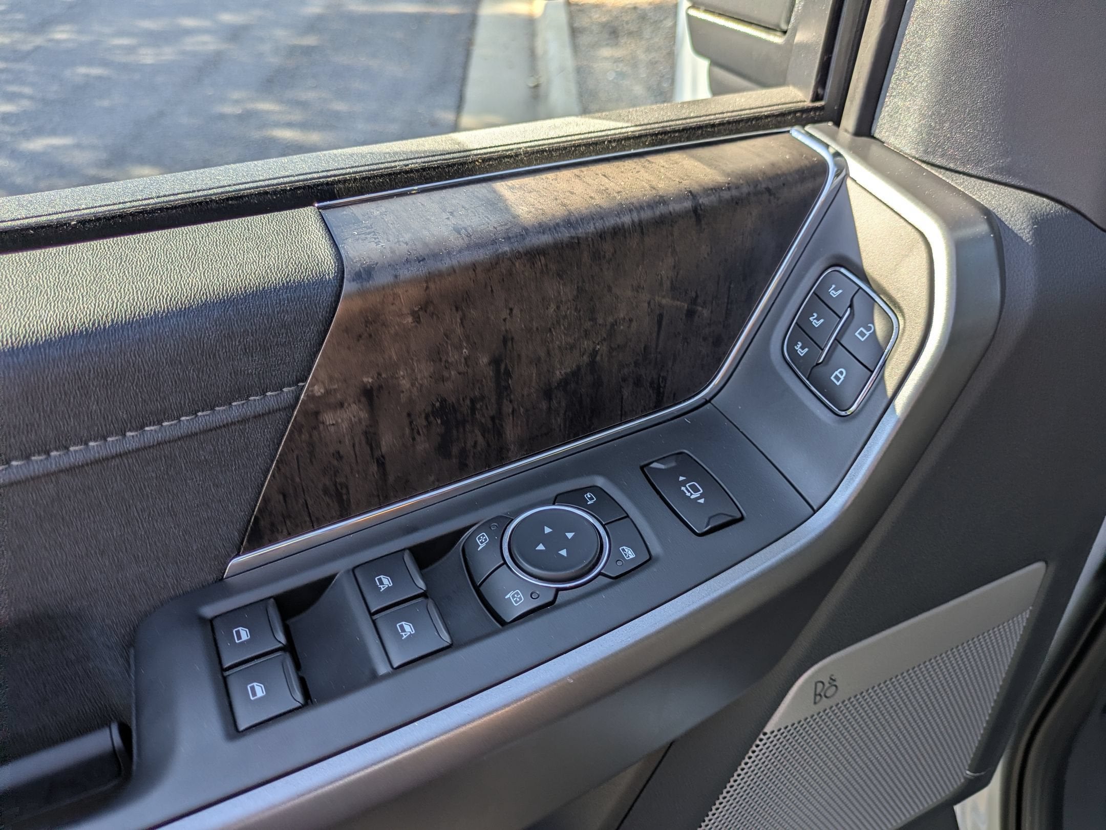 2027 Ford Super Duty F-250 SRW LARIAT