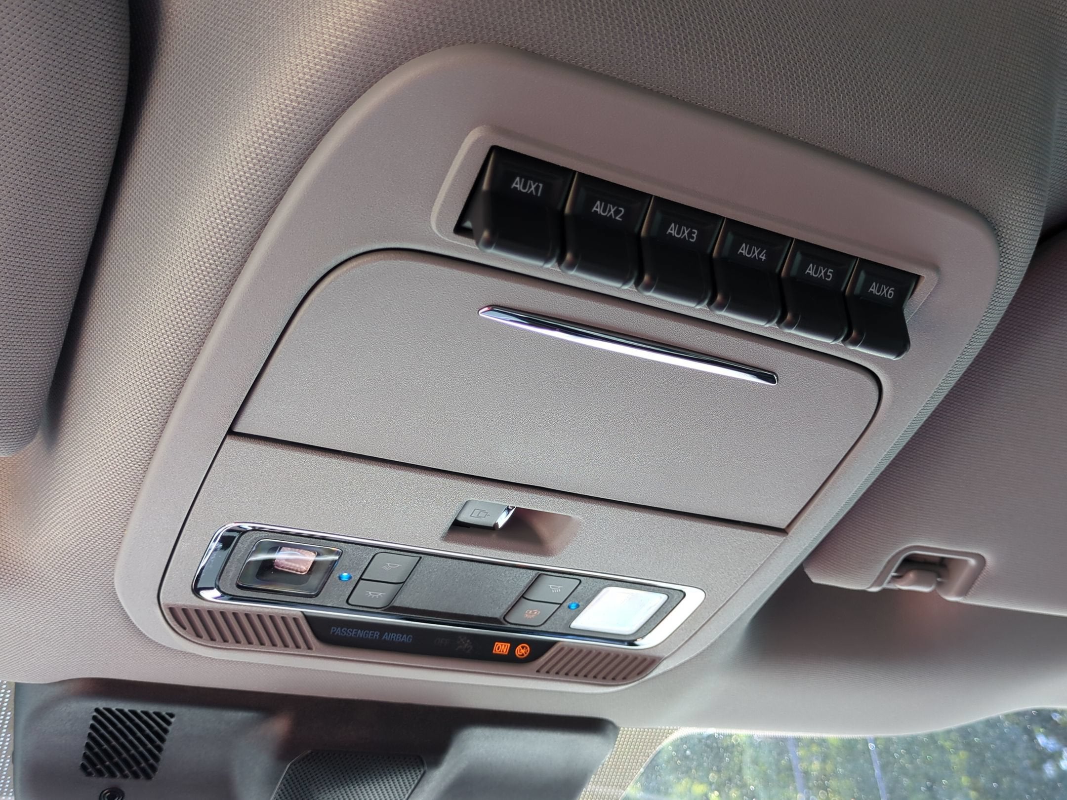 2027 Ford Super Duty F-250 SRW LARIAT
