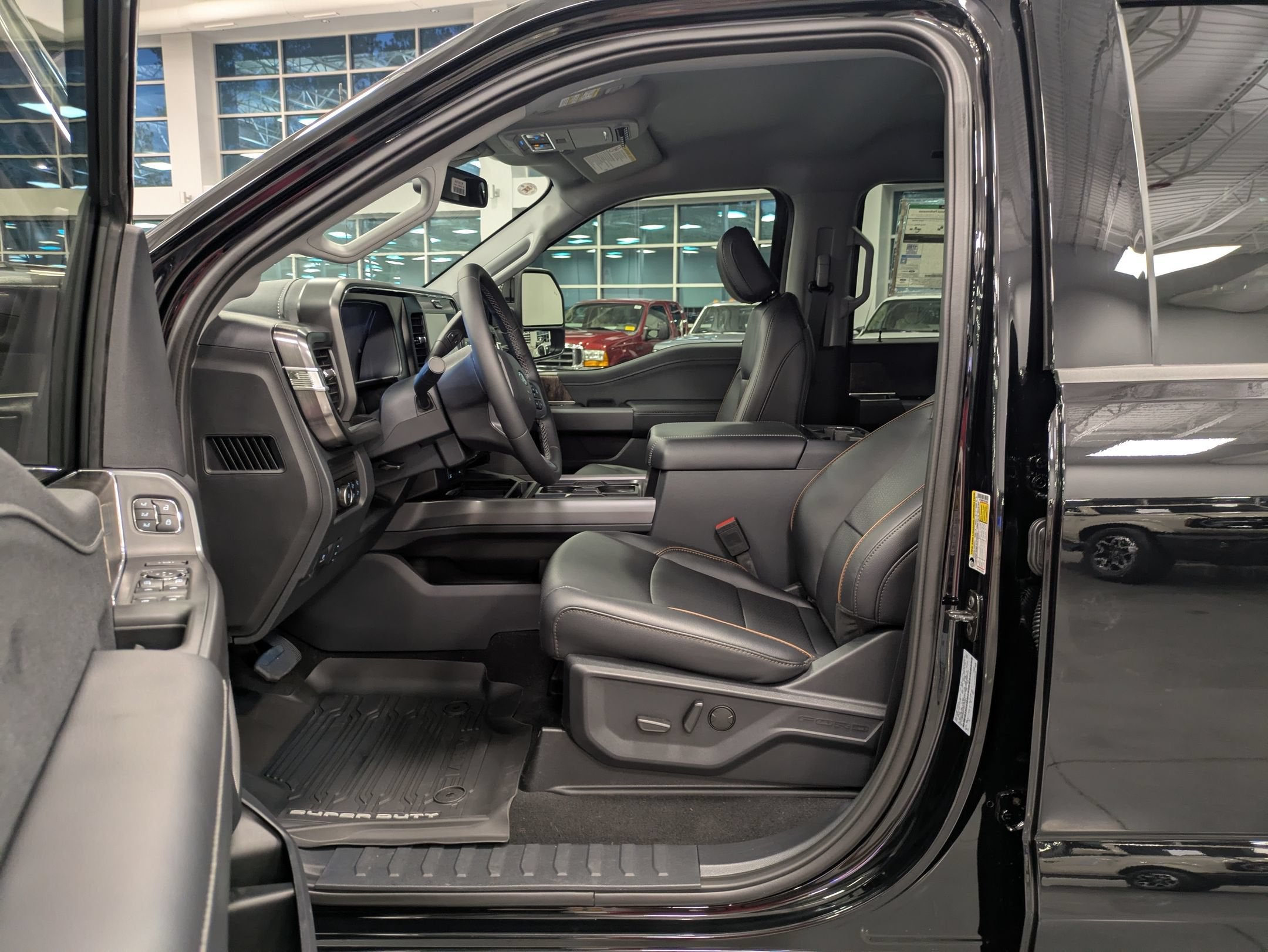2027 Ford Super Duty F-250 SRW LARIAT