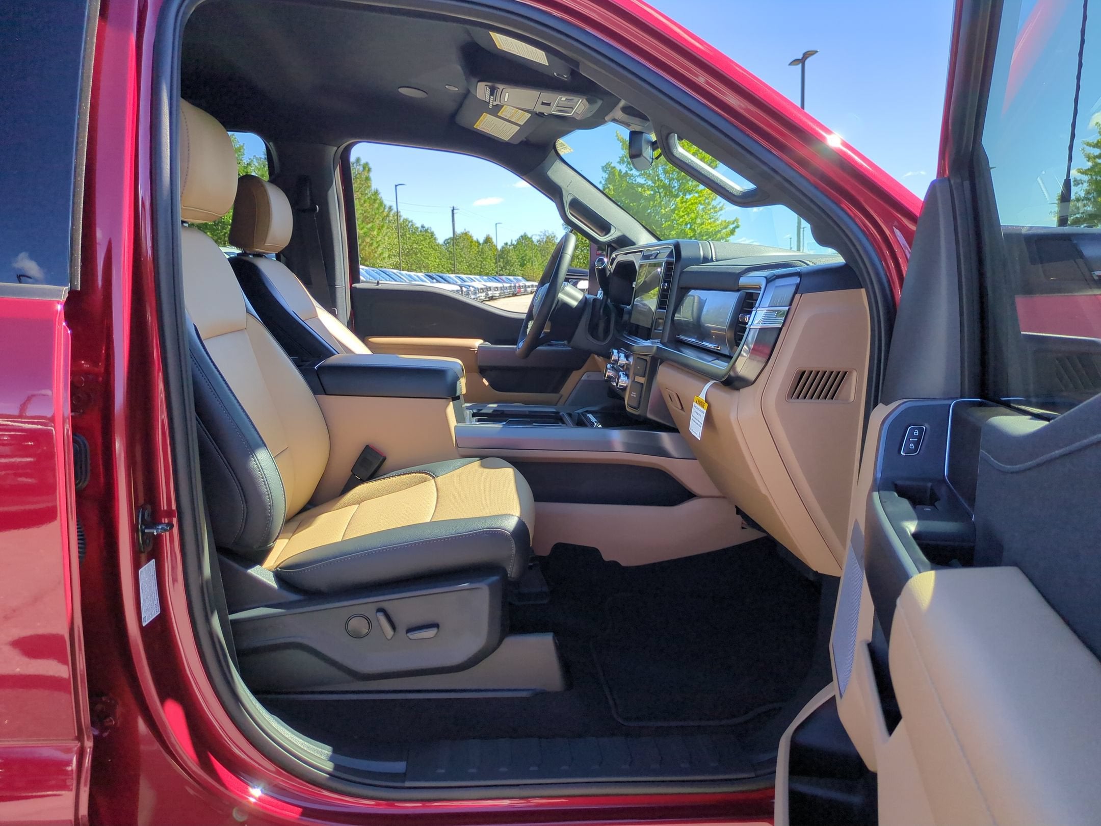 2027 Ford Super Duty F-250 SRW LARIAT