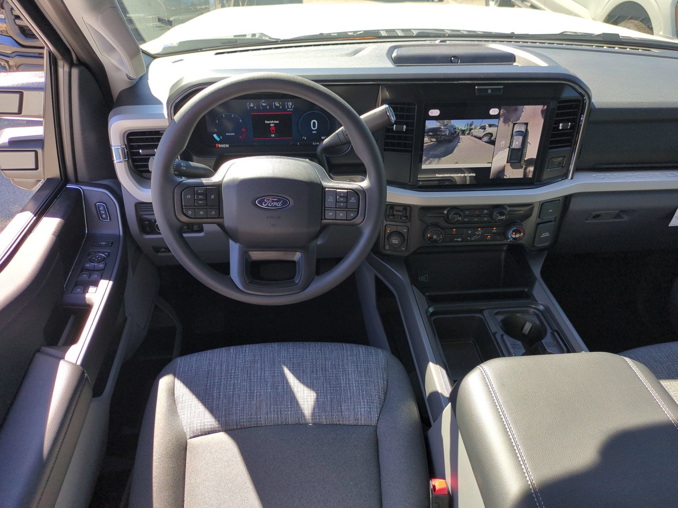 2027 Ford Super Duty F-250 SRW XLT