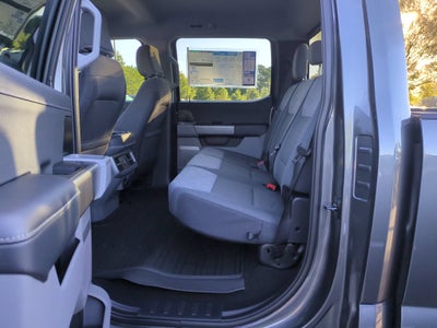2027 Ford Super Duty F-250 SRW XLT